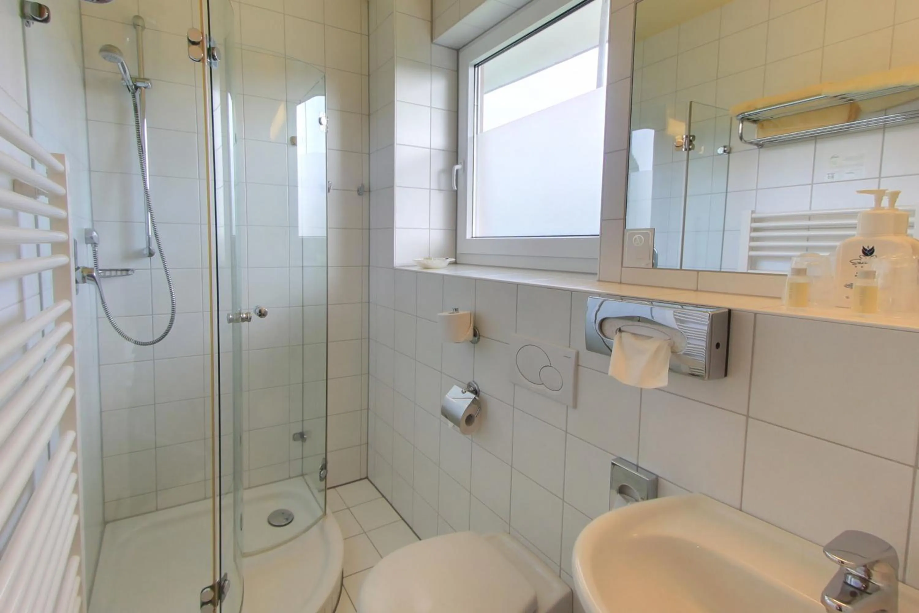 Bathroom in Akzent Waldhotel Rheingau