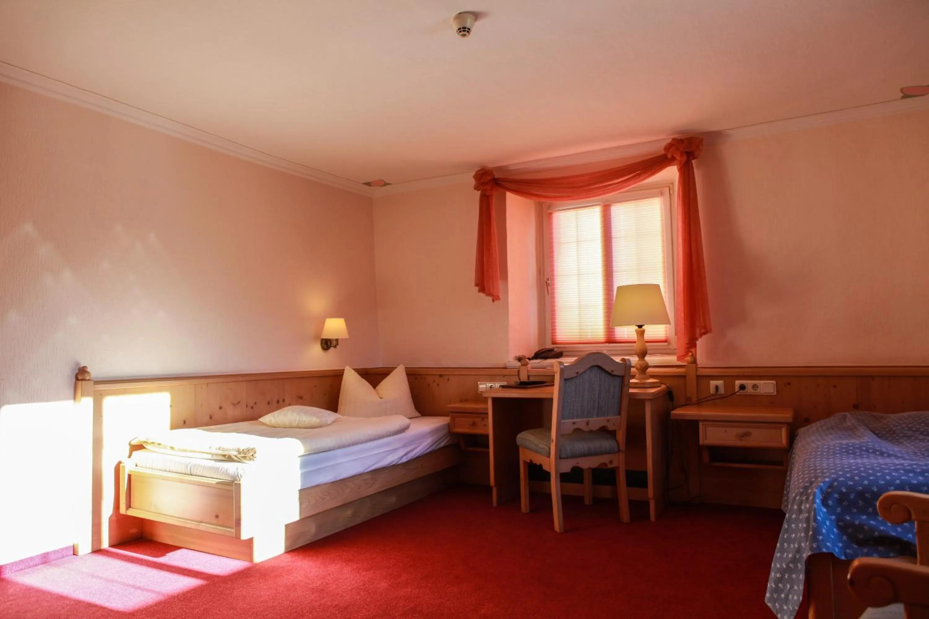 Bedroom, Bed in Hotel Reinhold