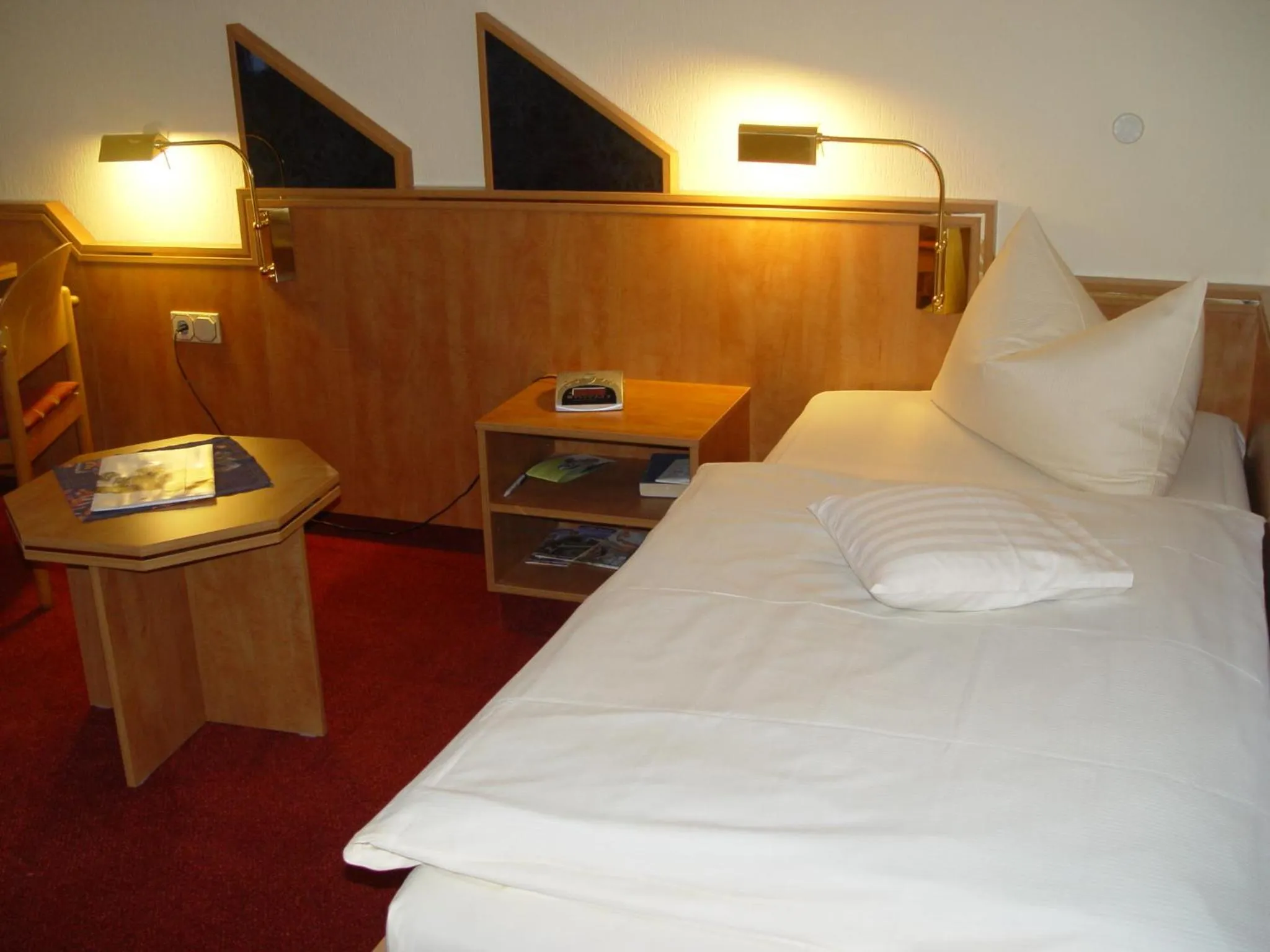 Bedroom, Bed in Hotel Reinhold