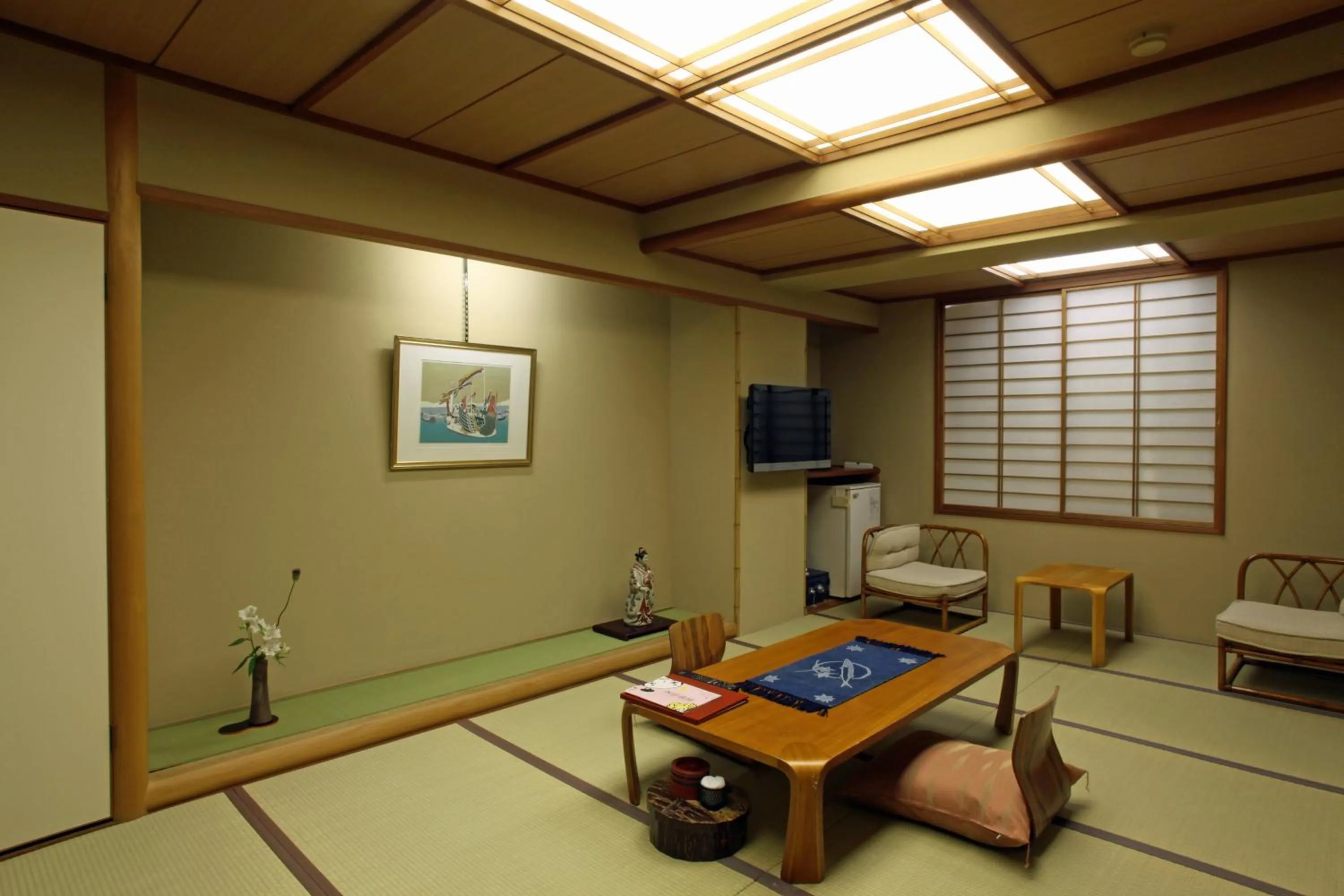 Bed in Komatsu-kan Kofu-tei