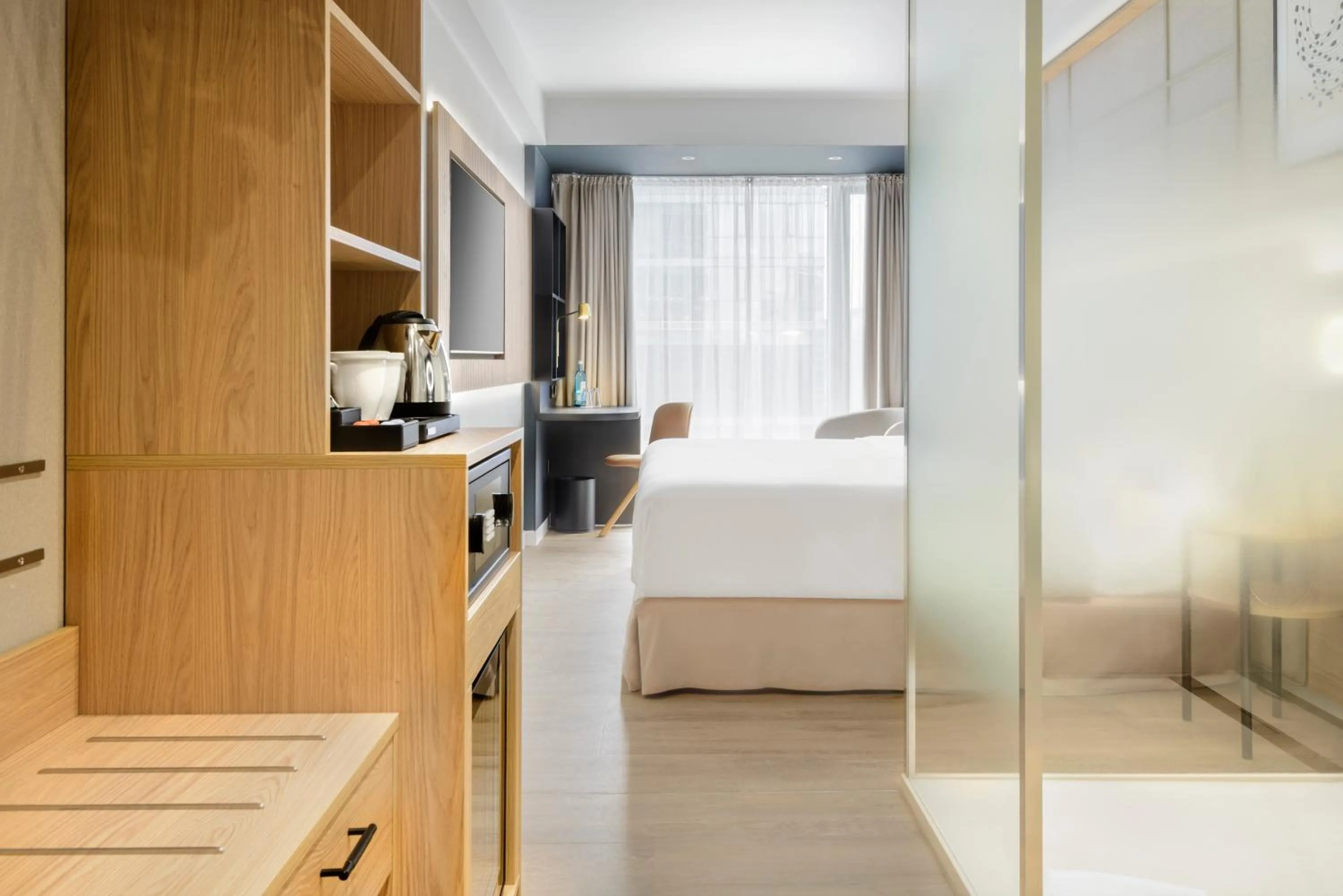 Coffee/tea facilities, Bed in Barceló Dresden Newa