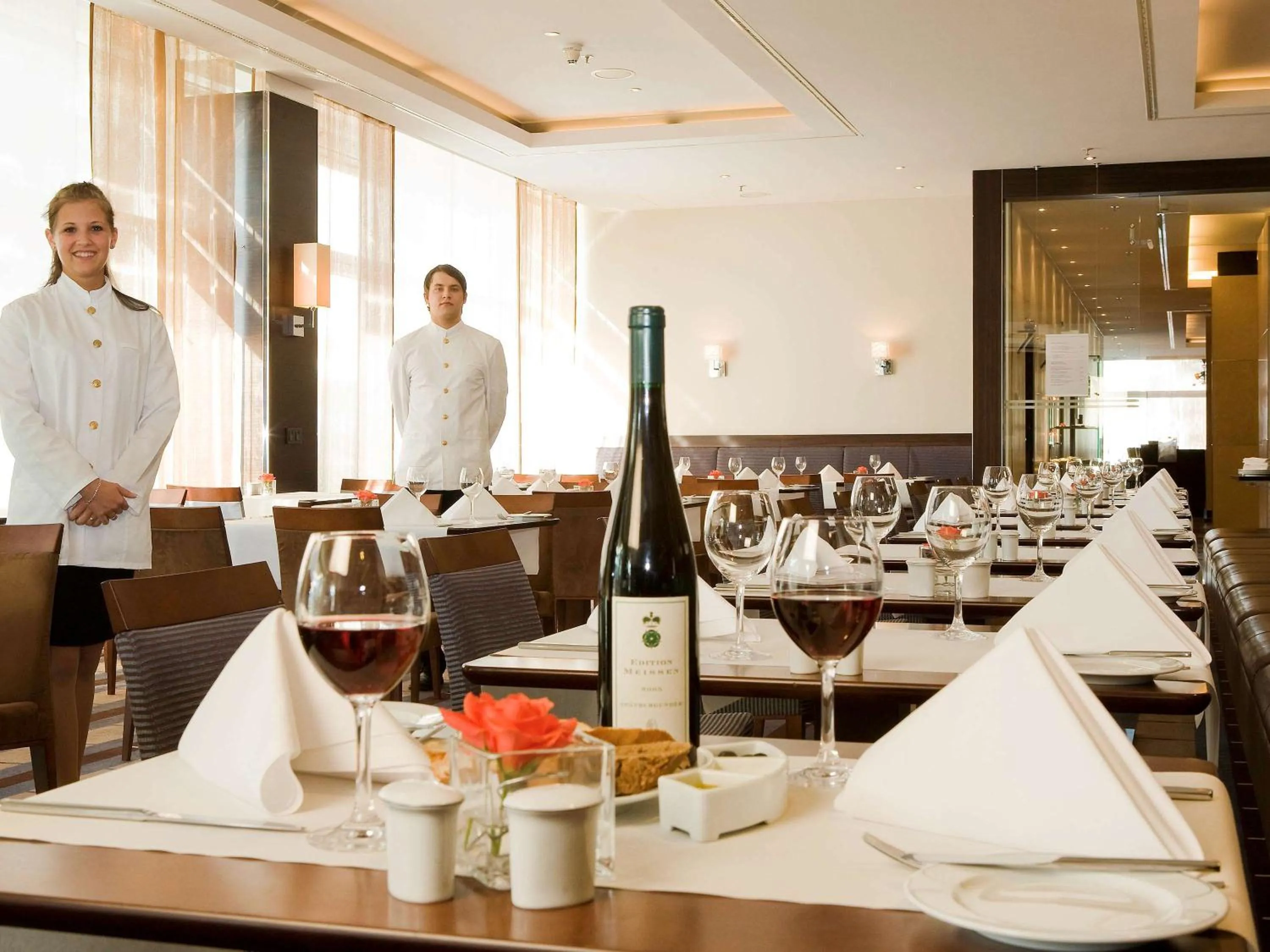 Restaurant/places to eat in Occidental Dresden Newa