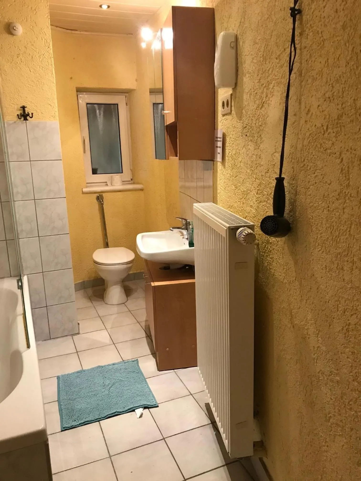 Bathroom in Pension Deinhardt