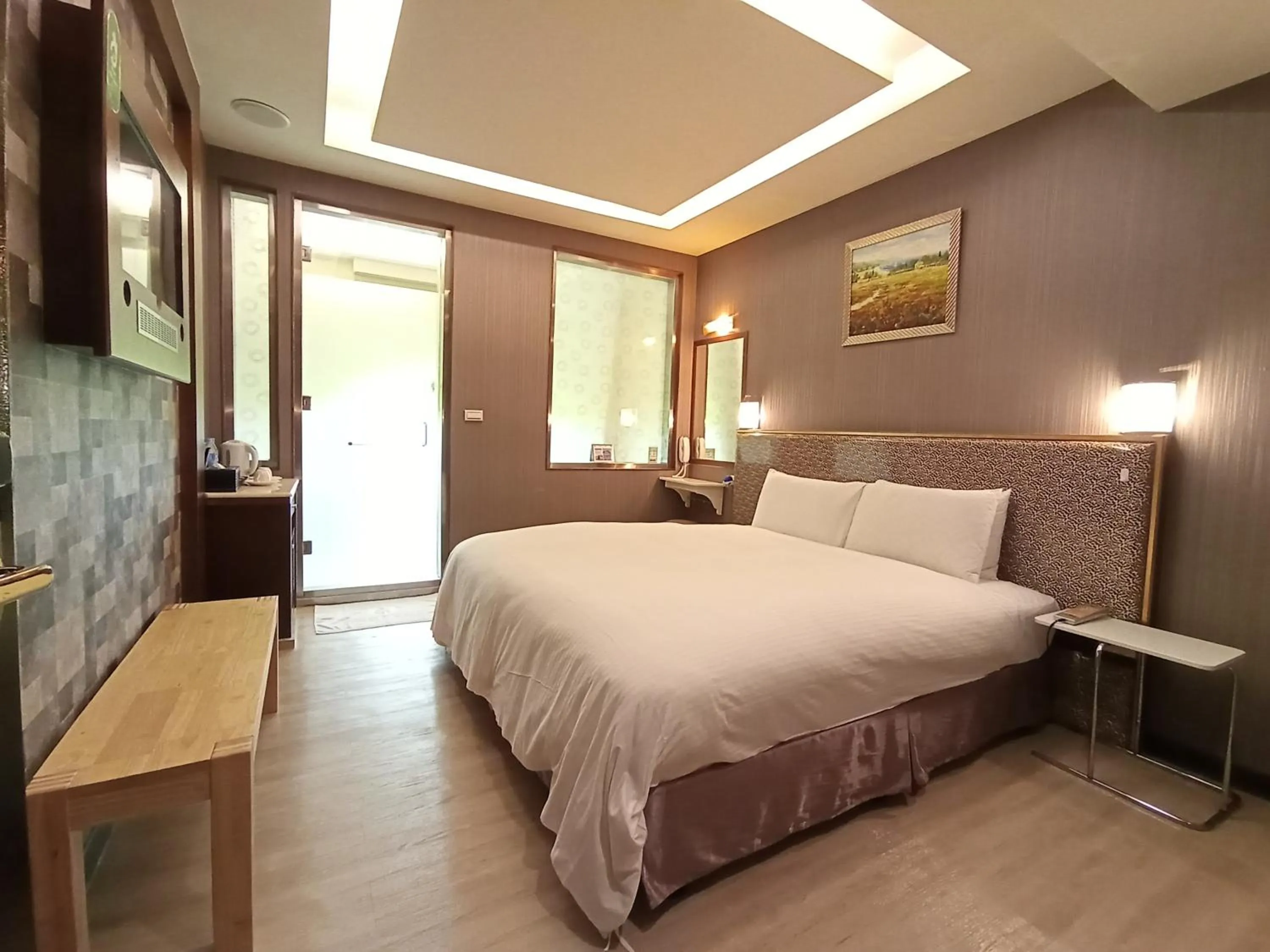 Photo of the whole room, Bed in Jin Yong Quan Spa Hotspring Resort