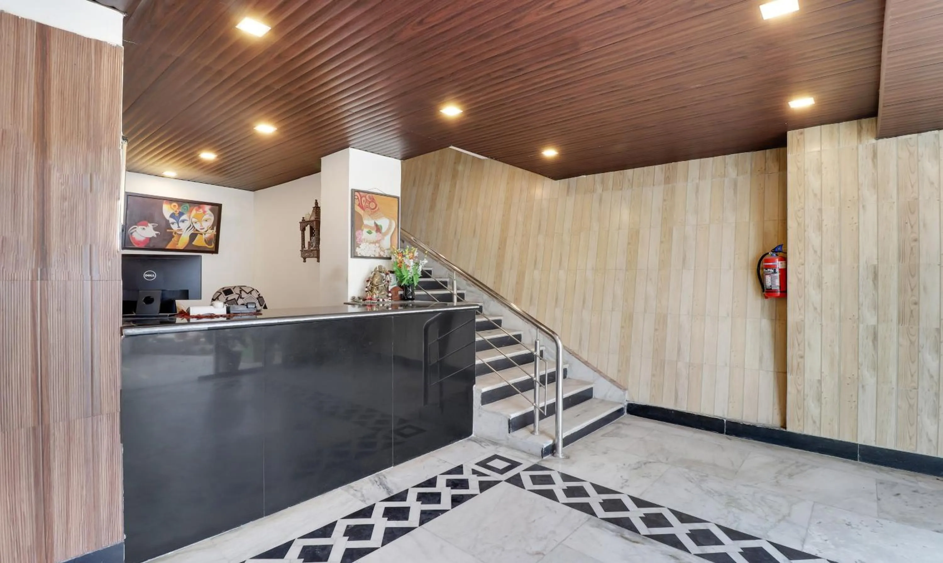 Lobby or reception in Treebo Mayur, Mall Road