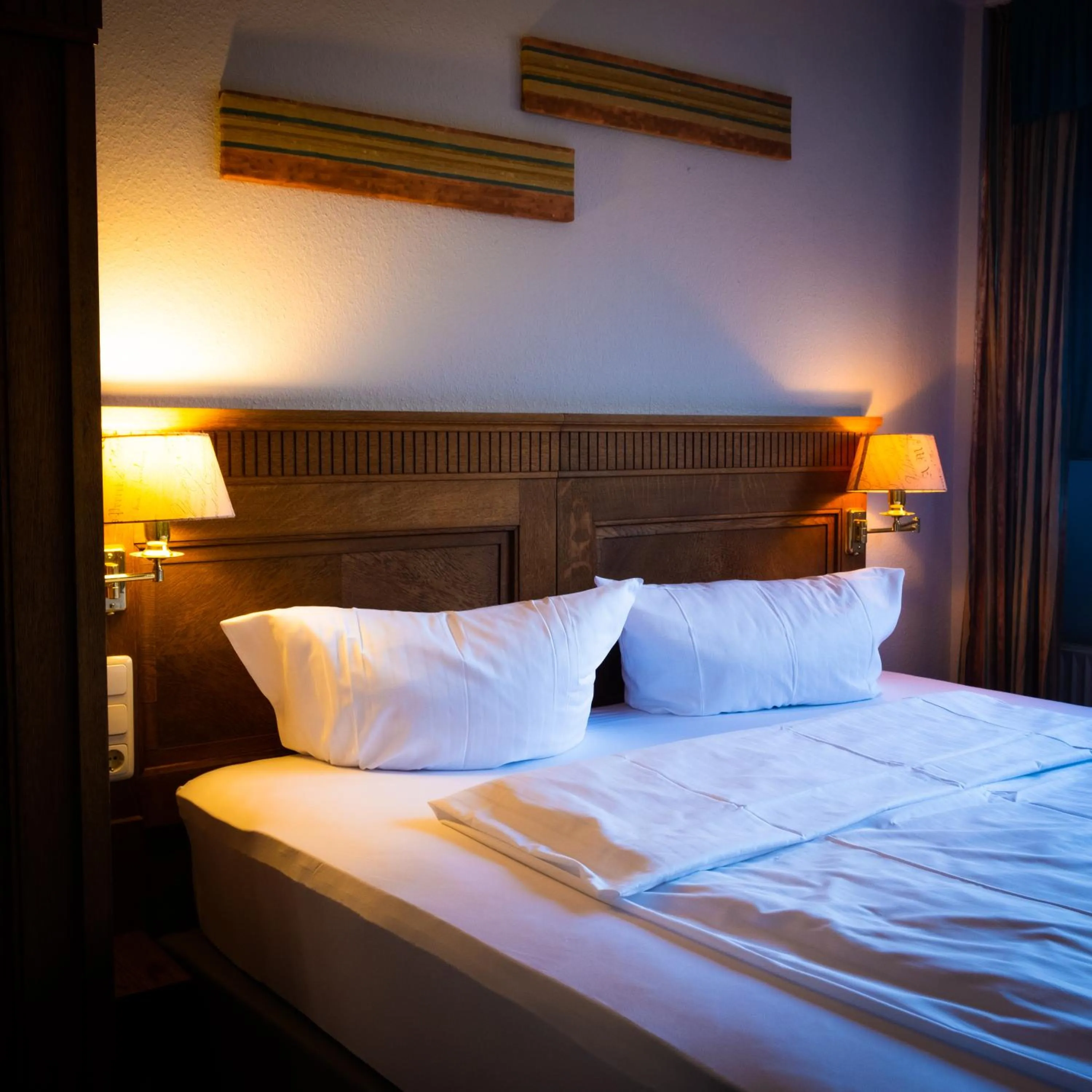 Bed in Hotel Saltenhof