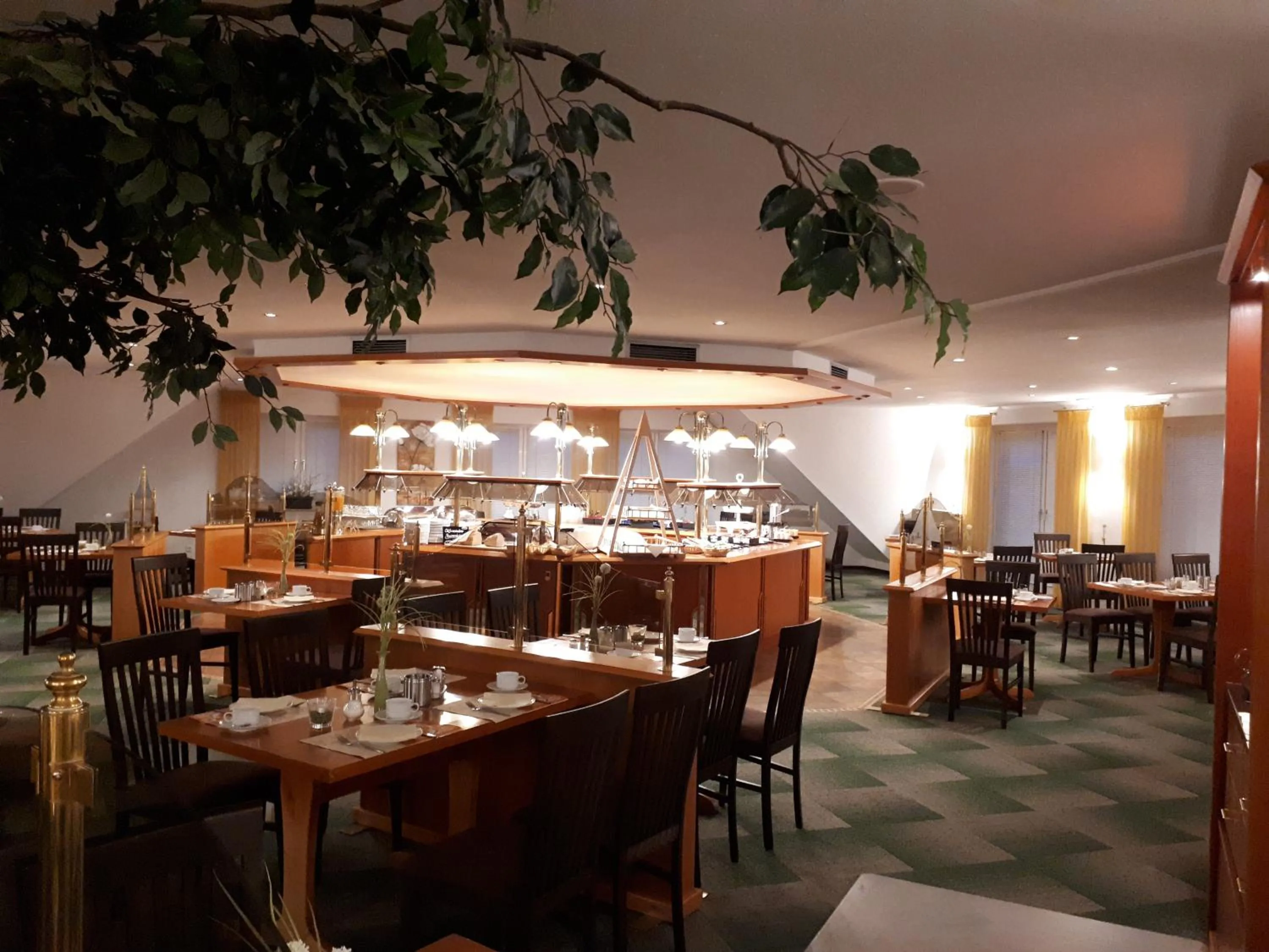 Buffet breakfast in Hotel Ostfriesen Hof