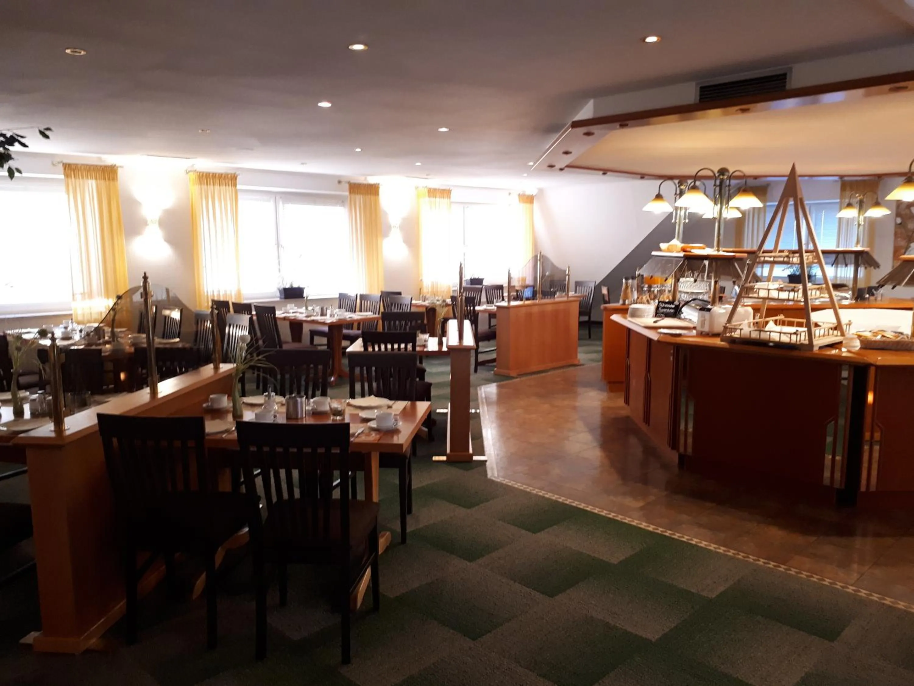 Buffet breakfast in Hotel Ostfriesen Hof