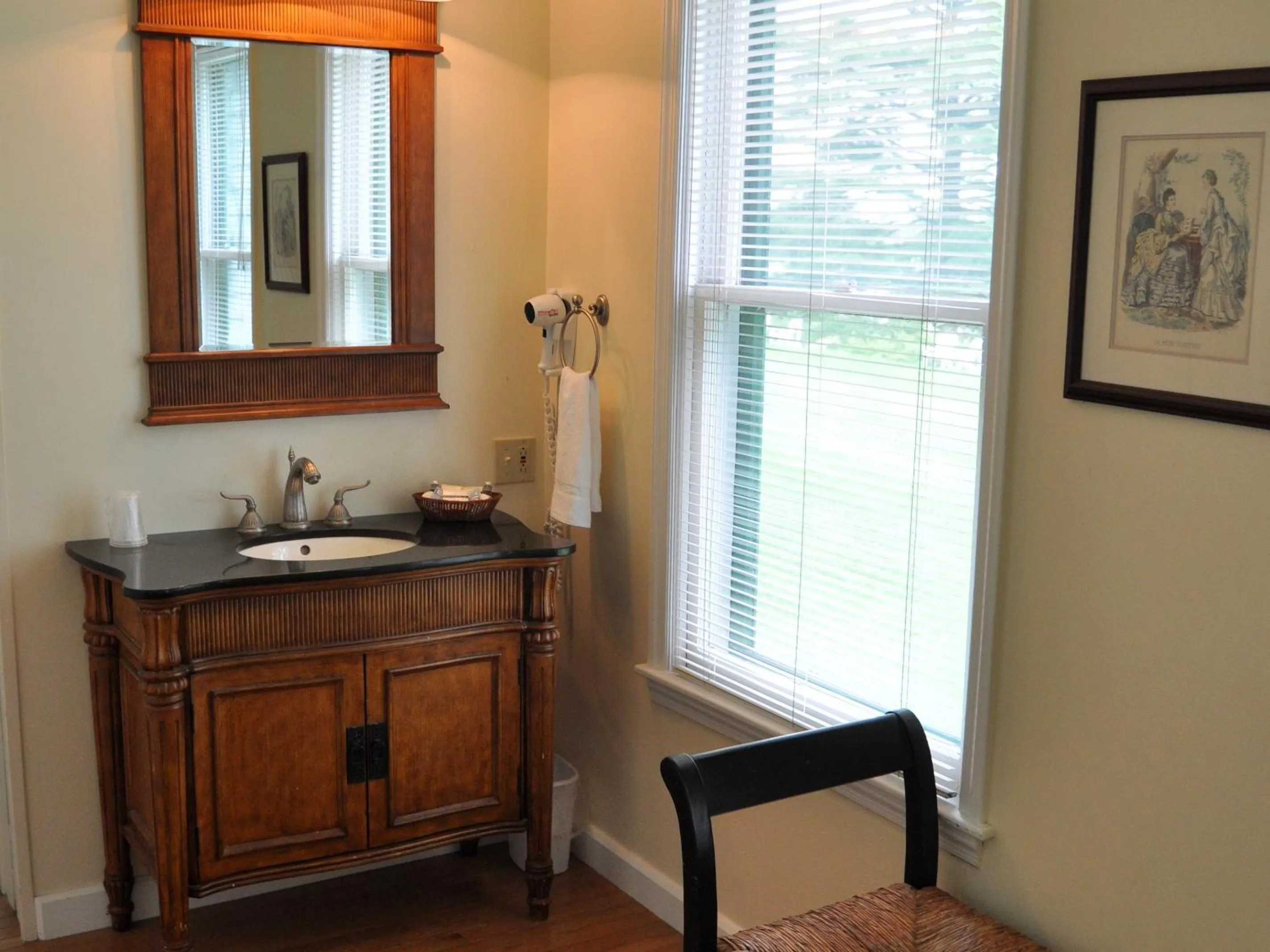 Bedroom in Anne's Washington Inn