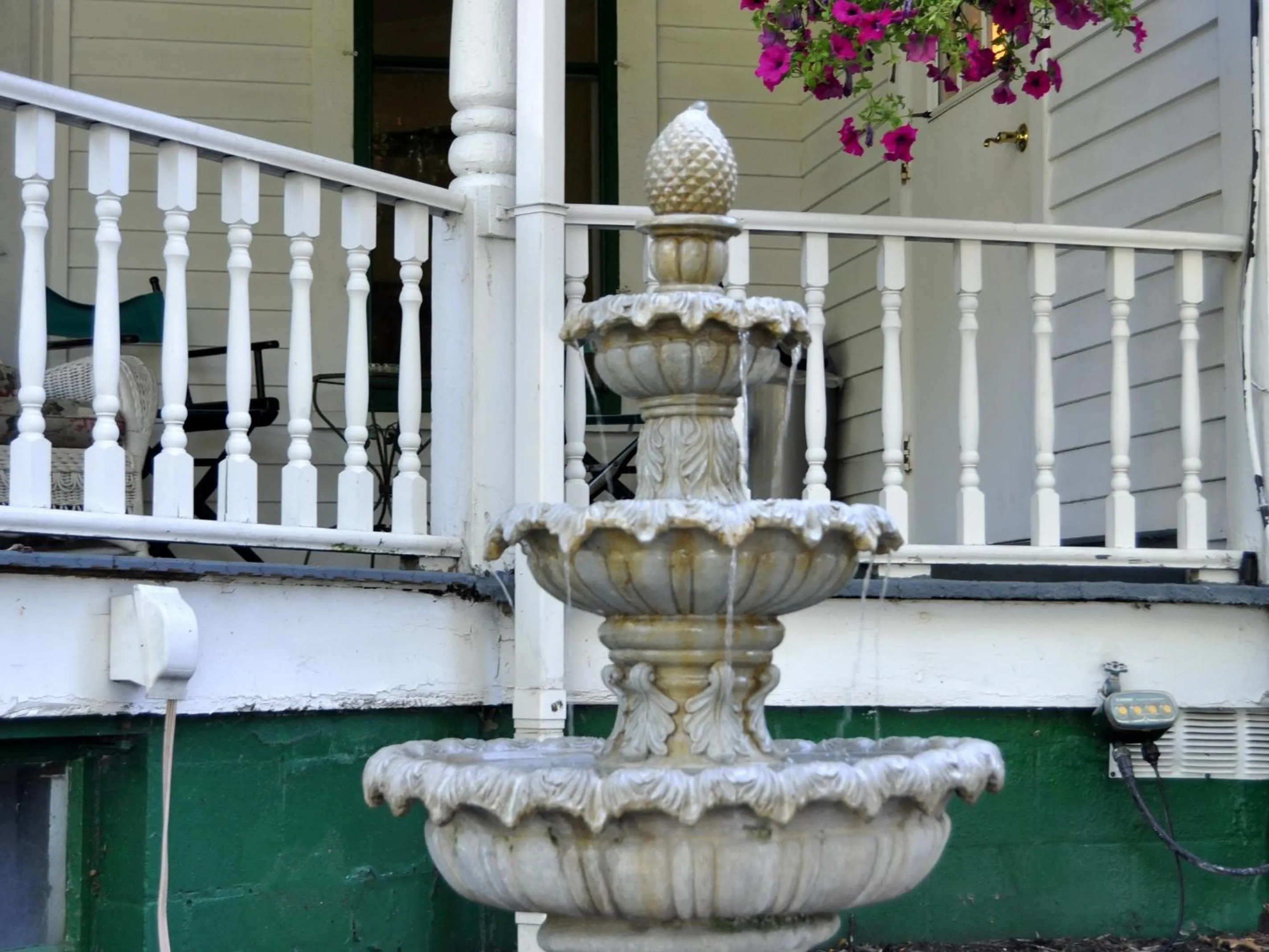 Property building in Anne's Washington Inn
