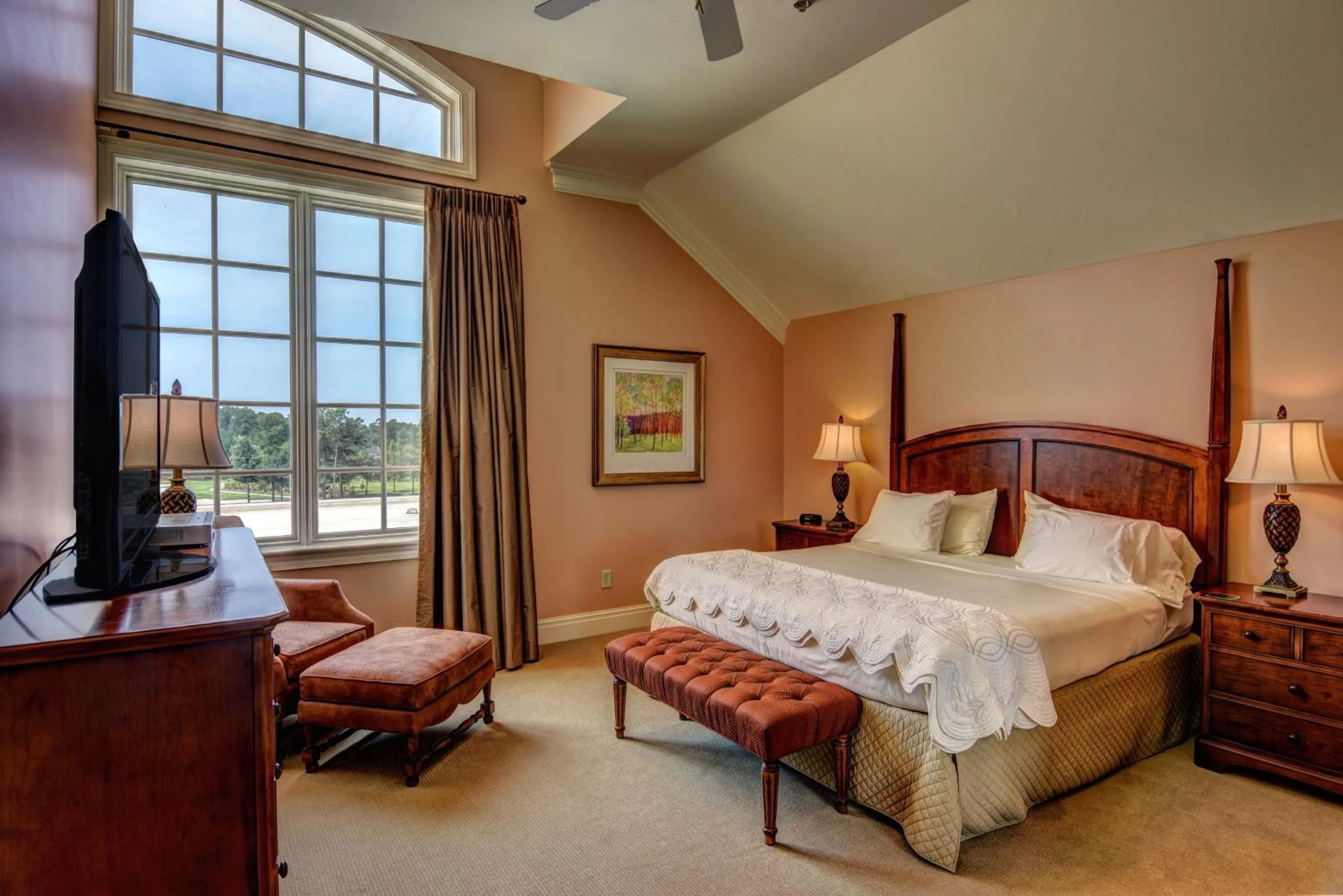 Bed in Cottages and Suites at River Landing