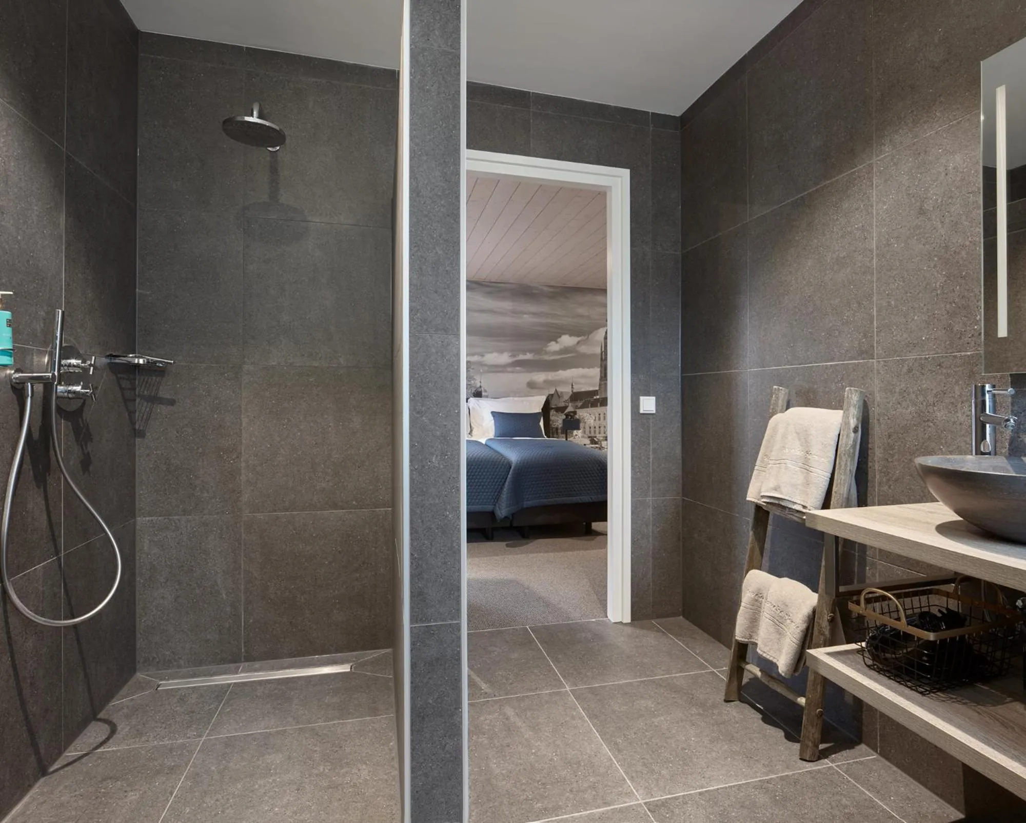 Bathroom, Bed in B&B Bavelse Hoeve