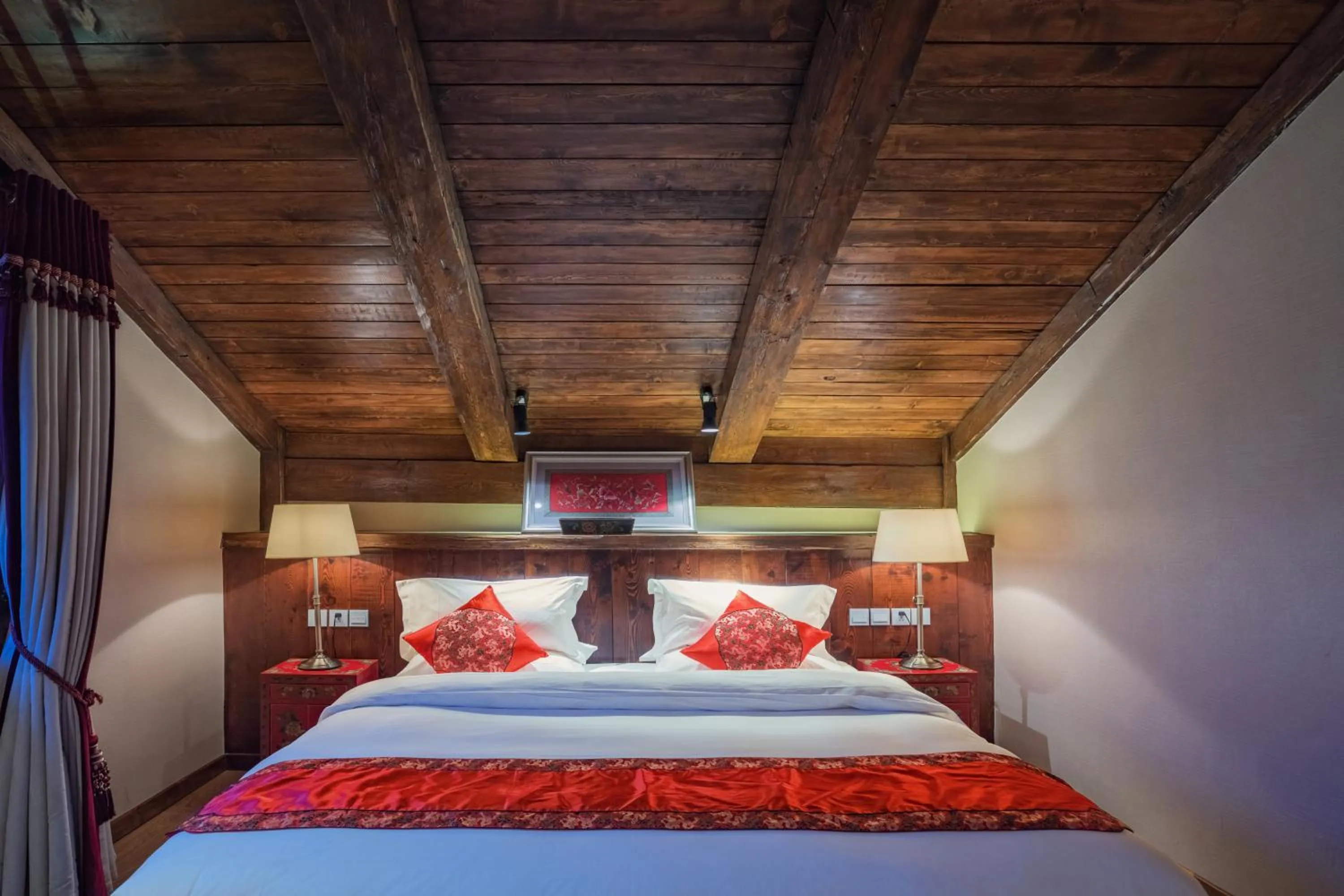 Bedroom, Bed in Arro Khampa By Zinc Journey Shangri-la