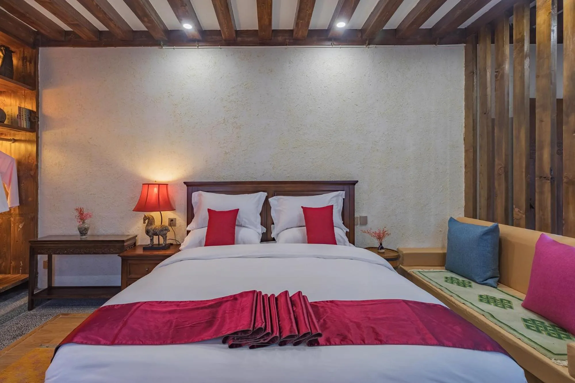 Bed in Arro Khampa By Zinc Journey Shangri-la