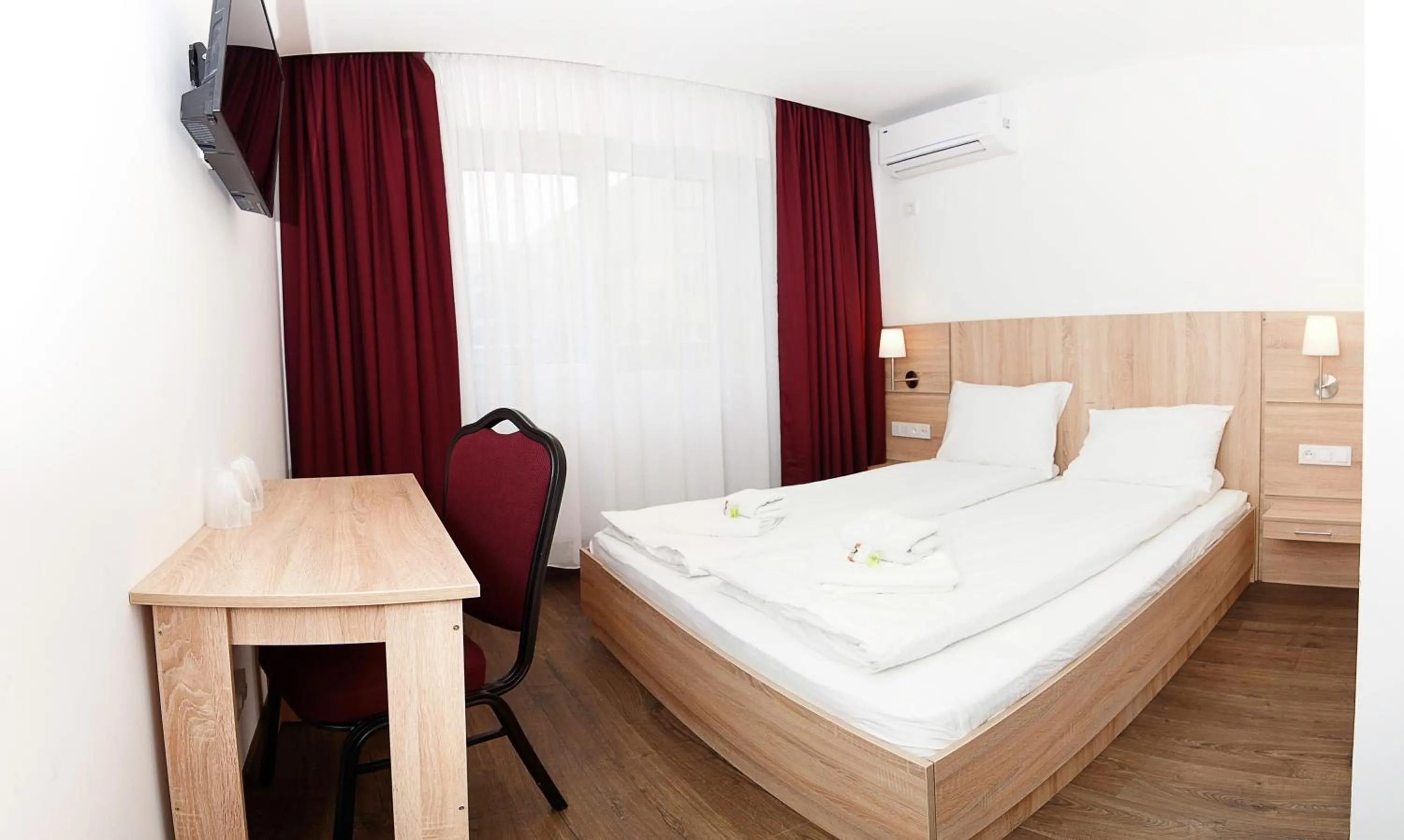 Double Room in Hotel Otopeni