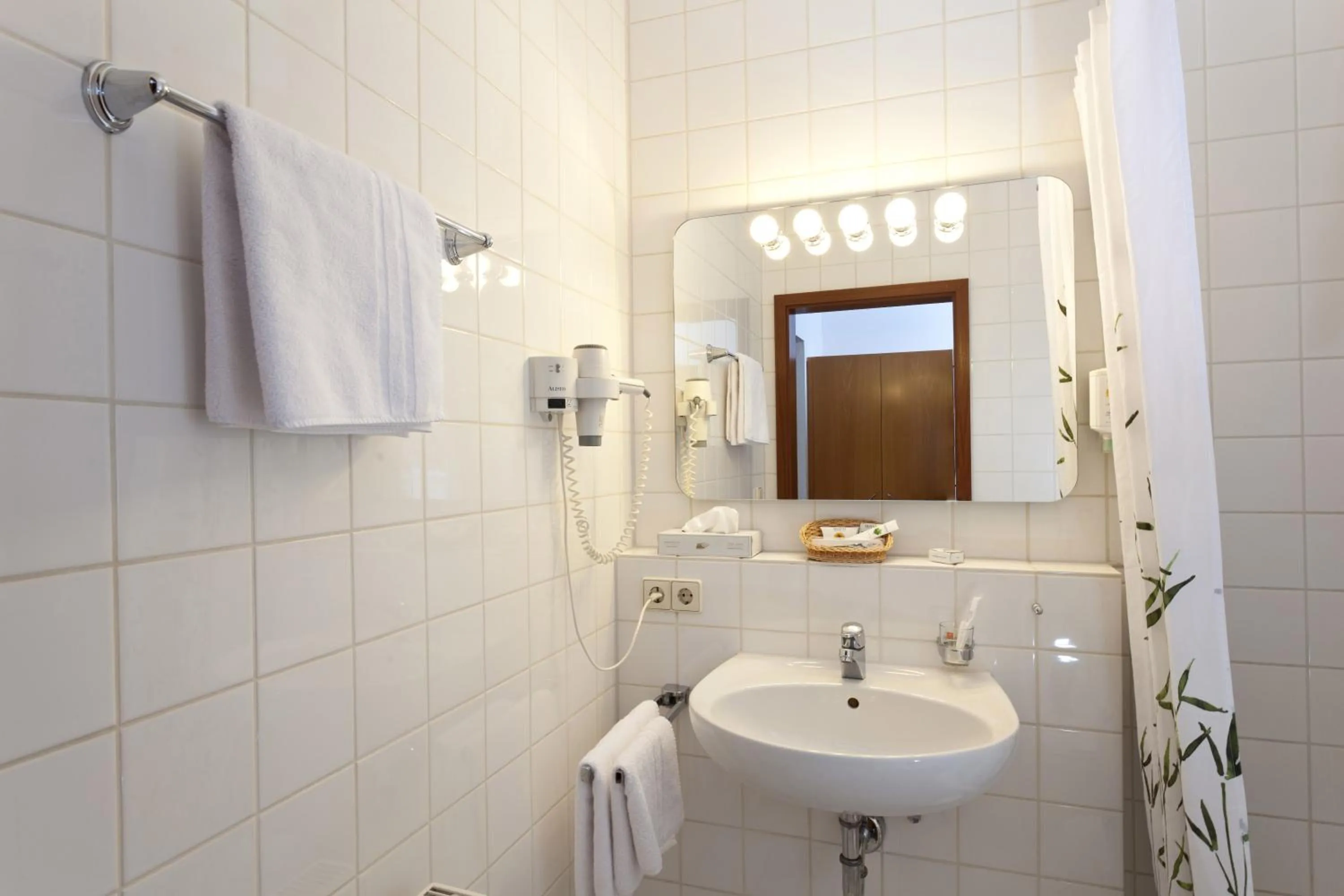 Bathroom in Akzent Hotel Torgauer Hof