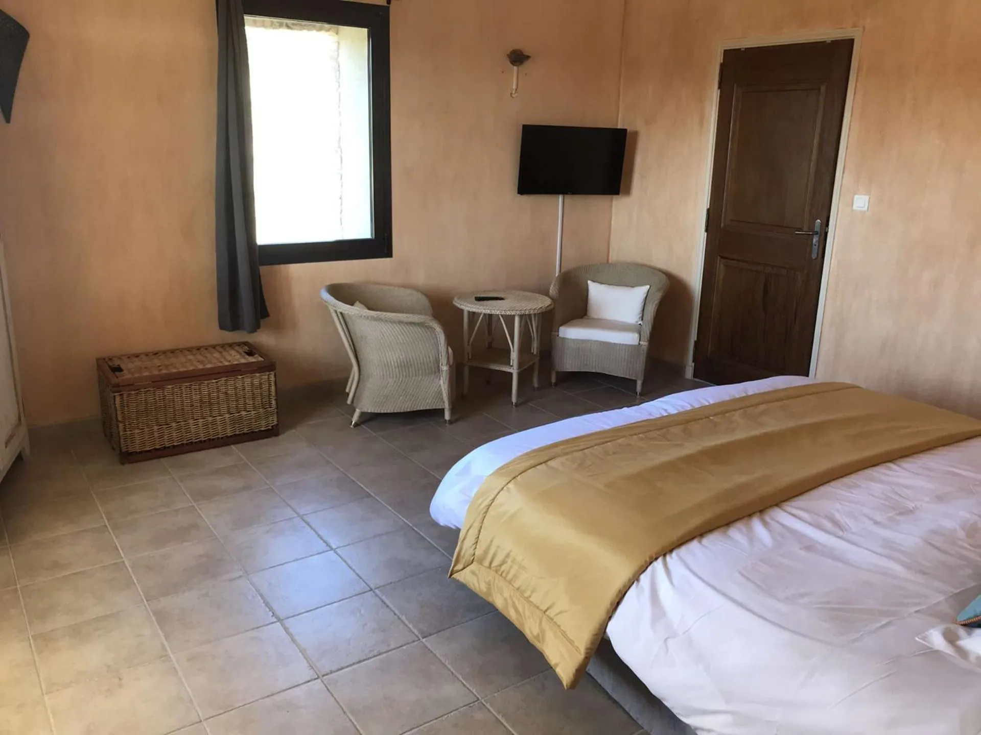 Bedroom in Le Mas de la Villarde