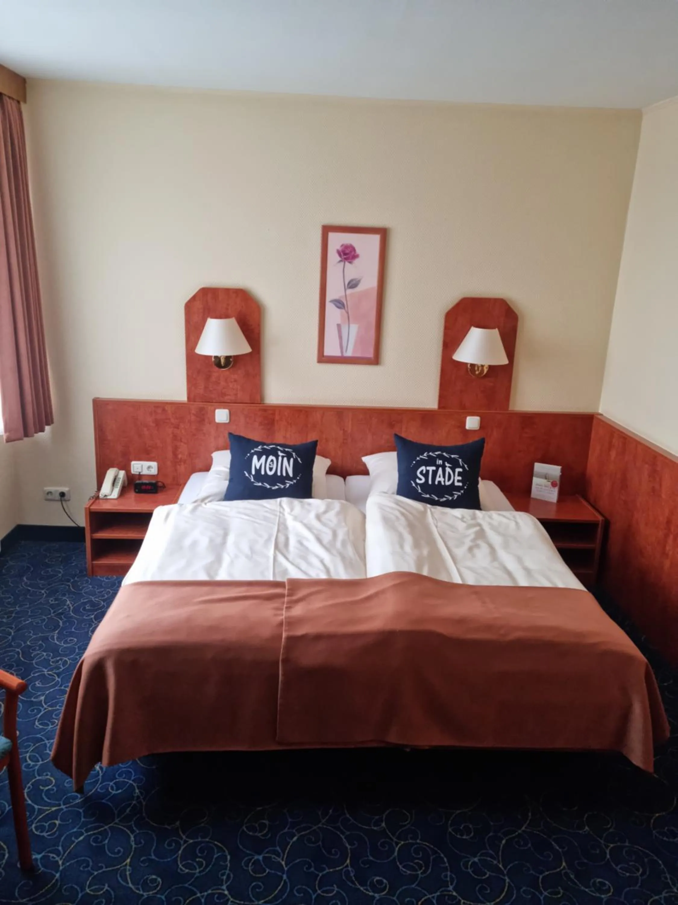 Photo of the whole room, Bed in Kiek In Hotel Zur Einkehr