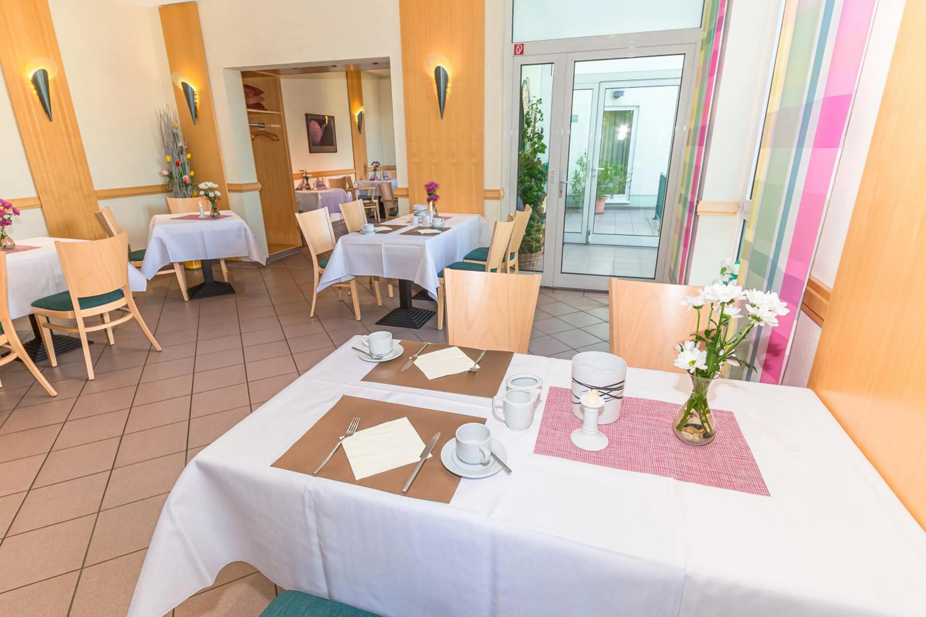 Restaurant/places to eat in Akzent Parkhotel Trebbin