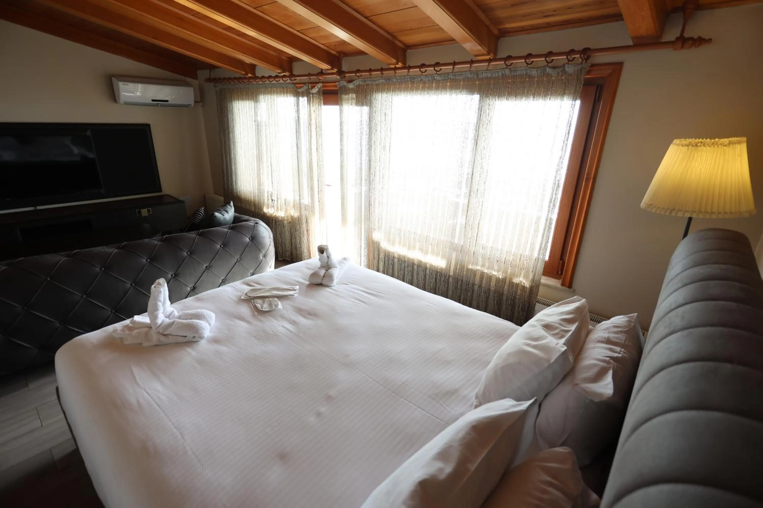 Bed in Cheers Lighthouse