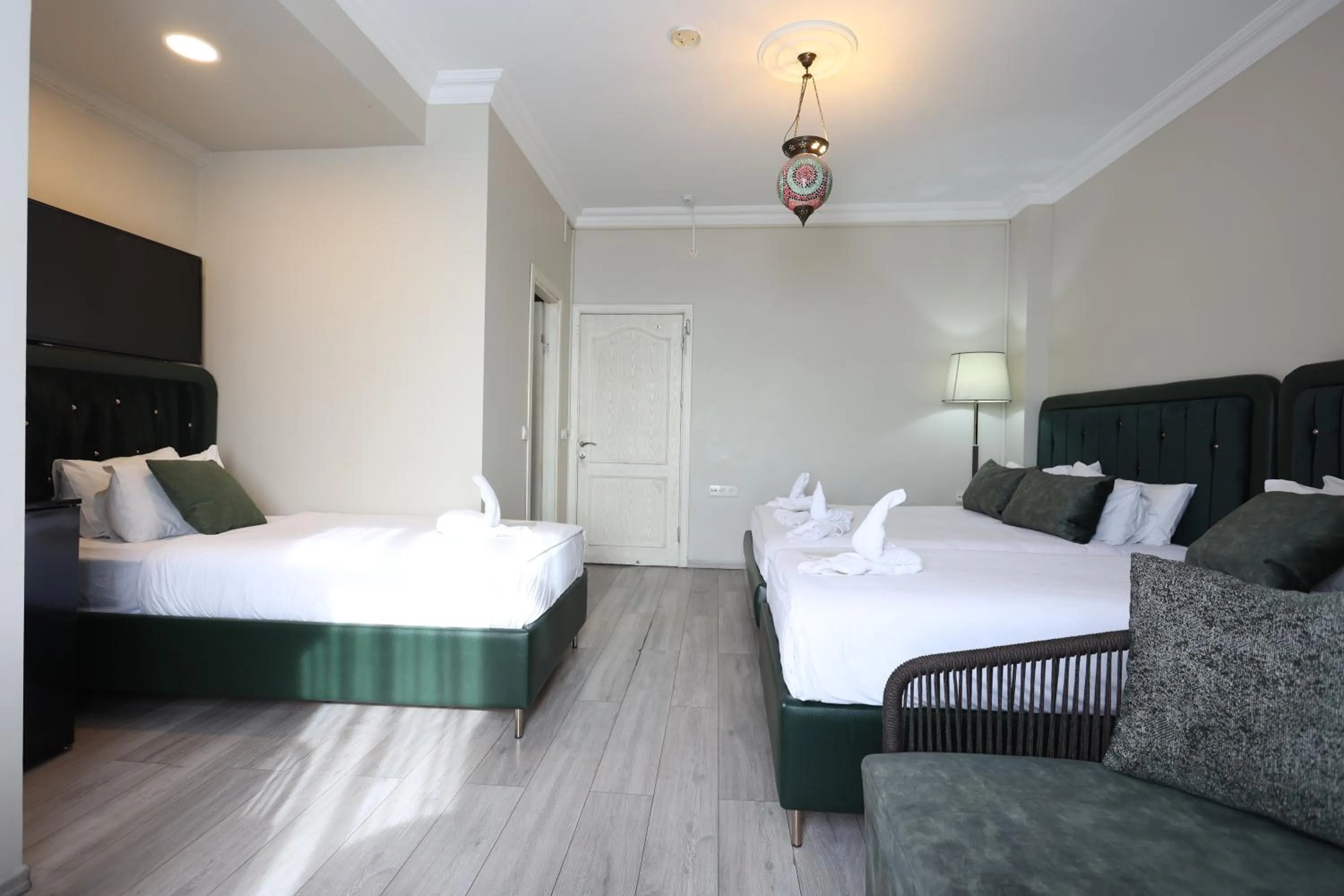 Bed in Cheers Lighthouse