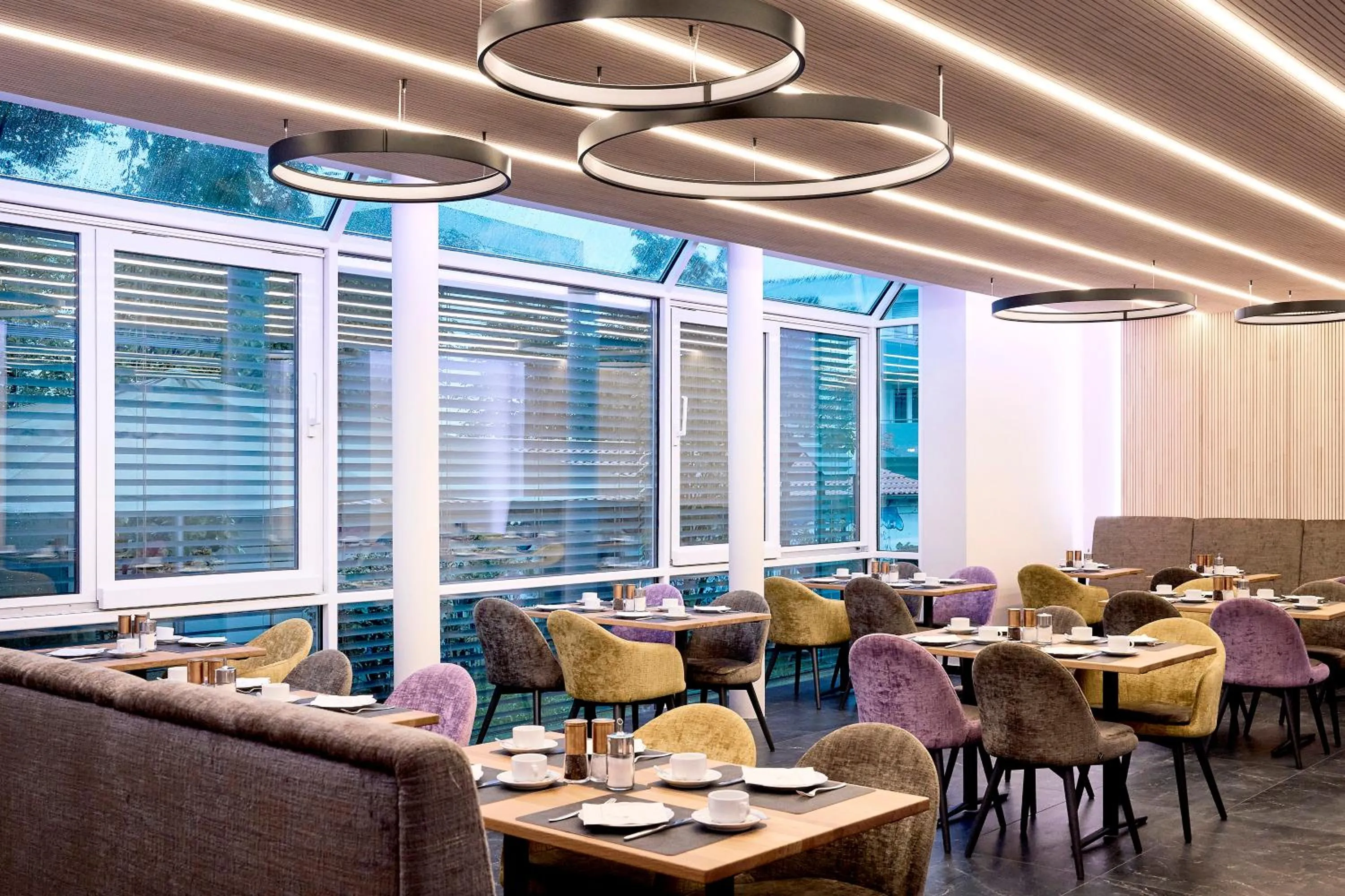 Restaurant/places to eat in AKZENT Hotel Restaurant Altdorfer Hof