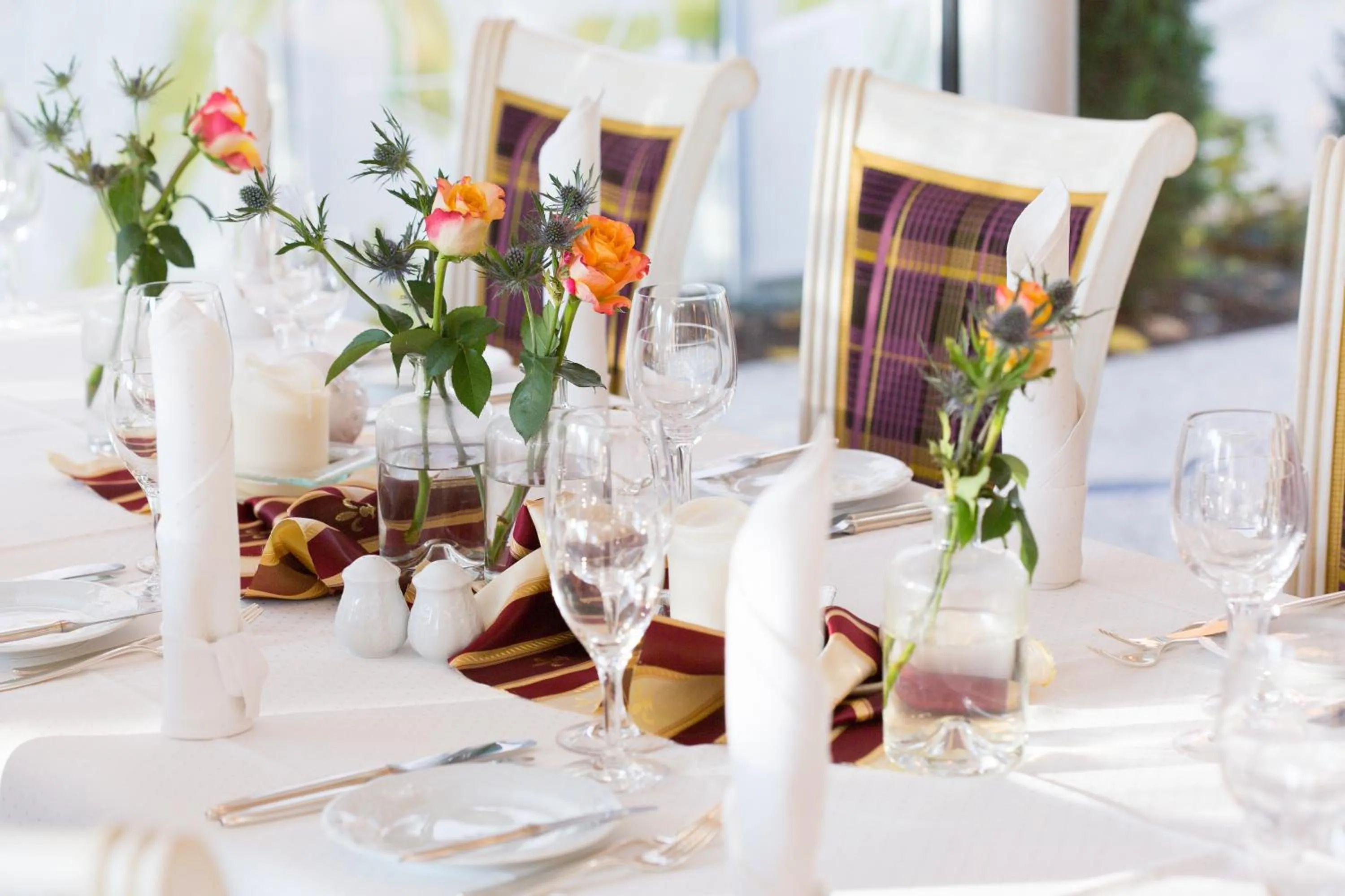 Restaurant/places to eat in AKZENT Hotel Restaurant Altdorfer Hof