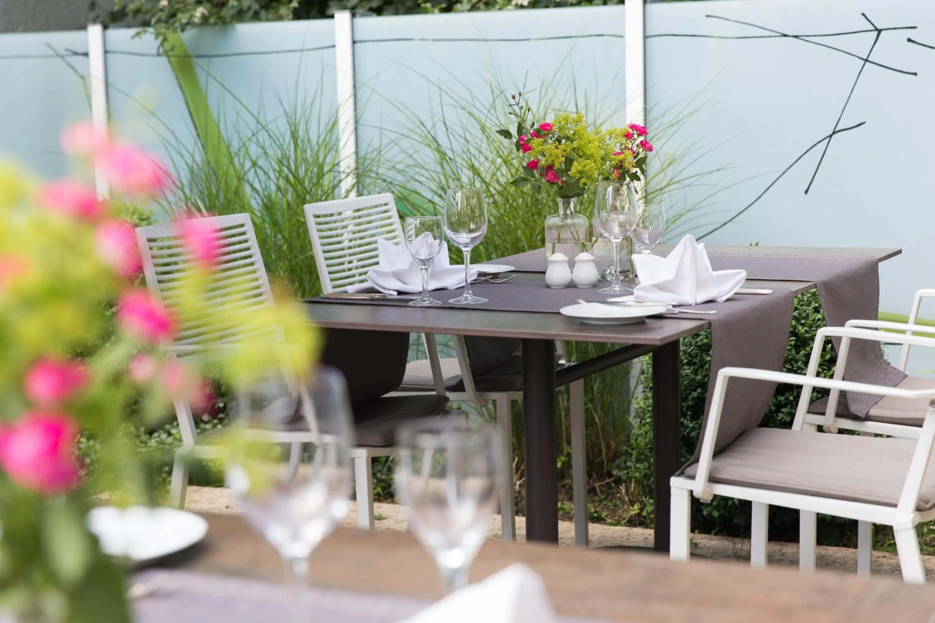 Restaurant/places to eat in AKZENT Hotel Restaurant Altdorfer Hof