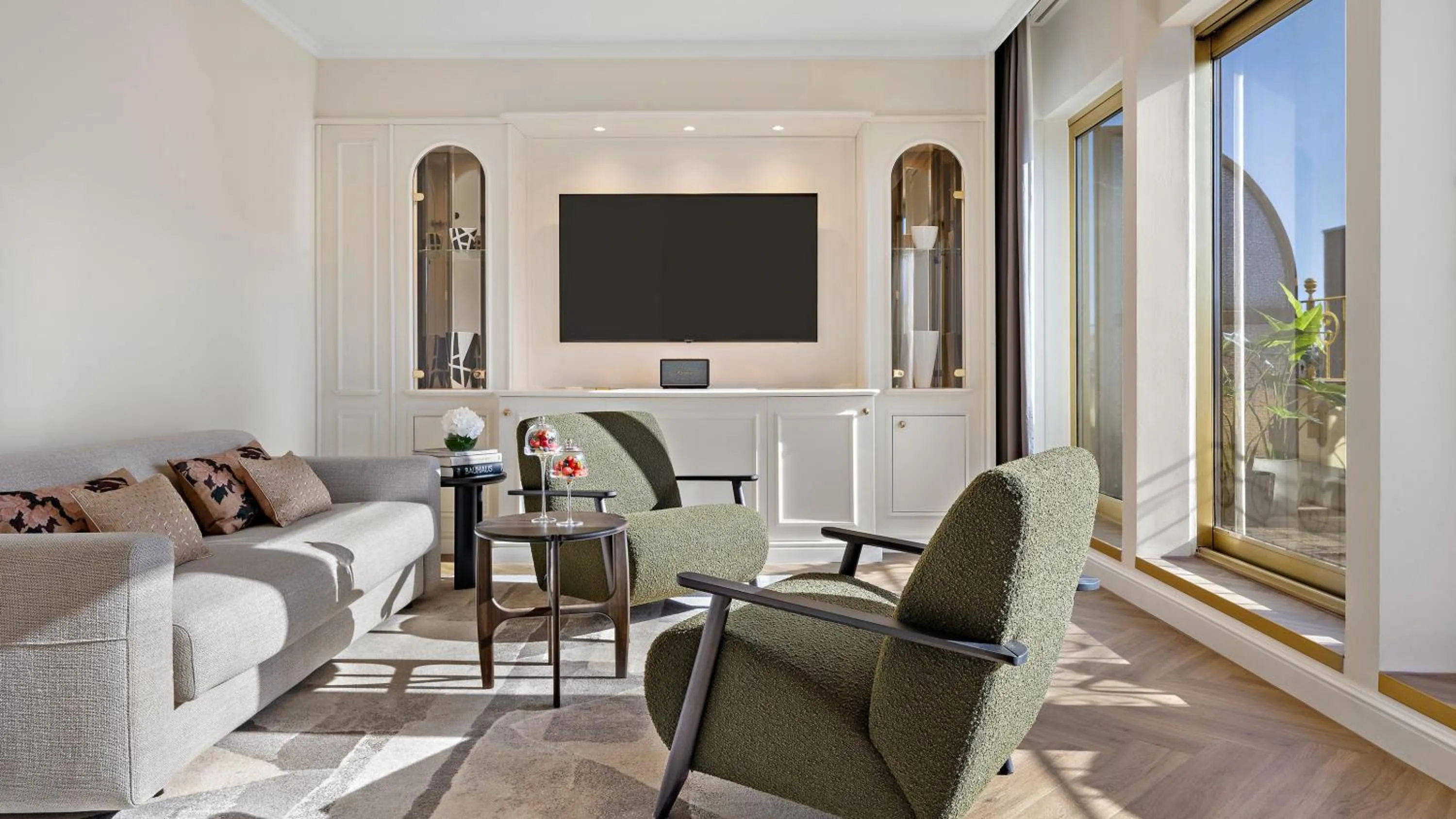 Photo of the whole room in Hotel Bristol Berlin