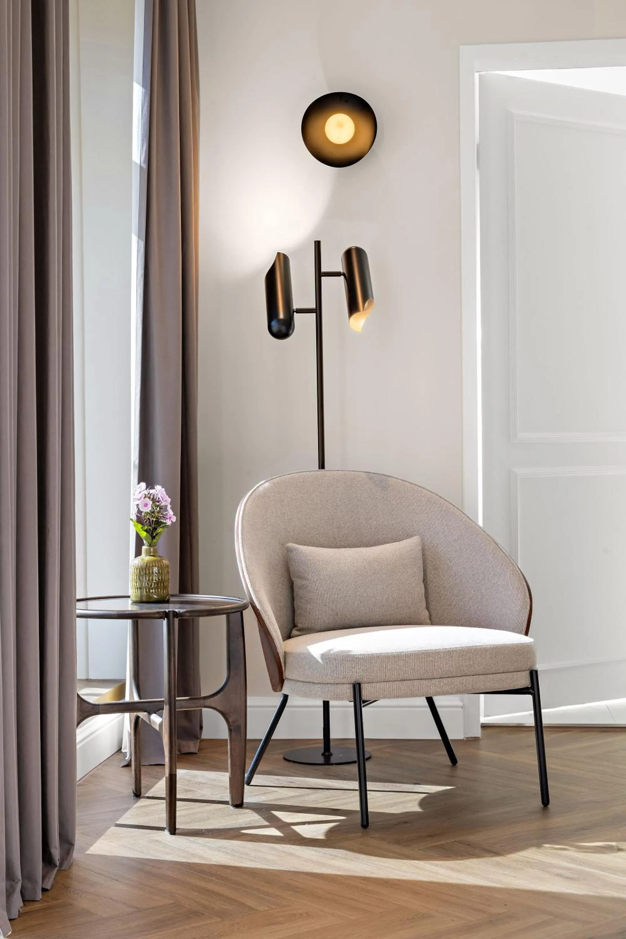 Seating area in Hotel Bristol Berlin