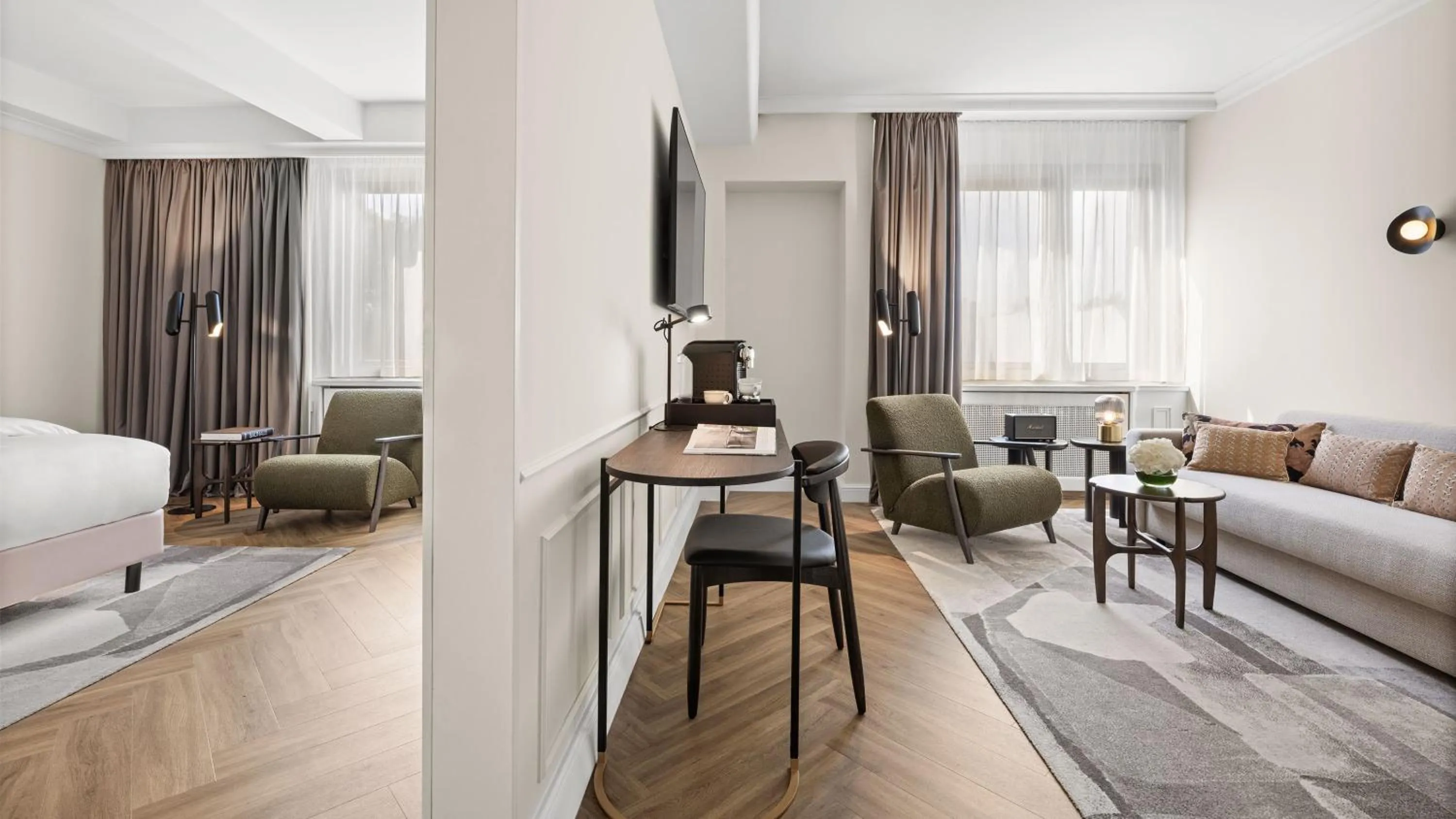 Photo of the whole room, Bed in Hotel Bristol Berlin