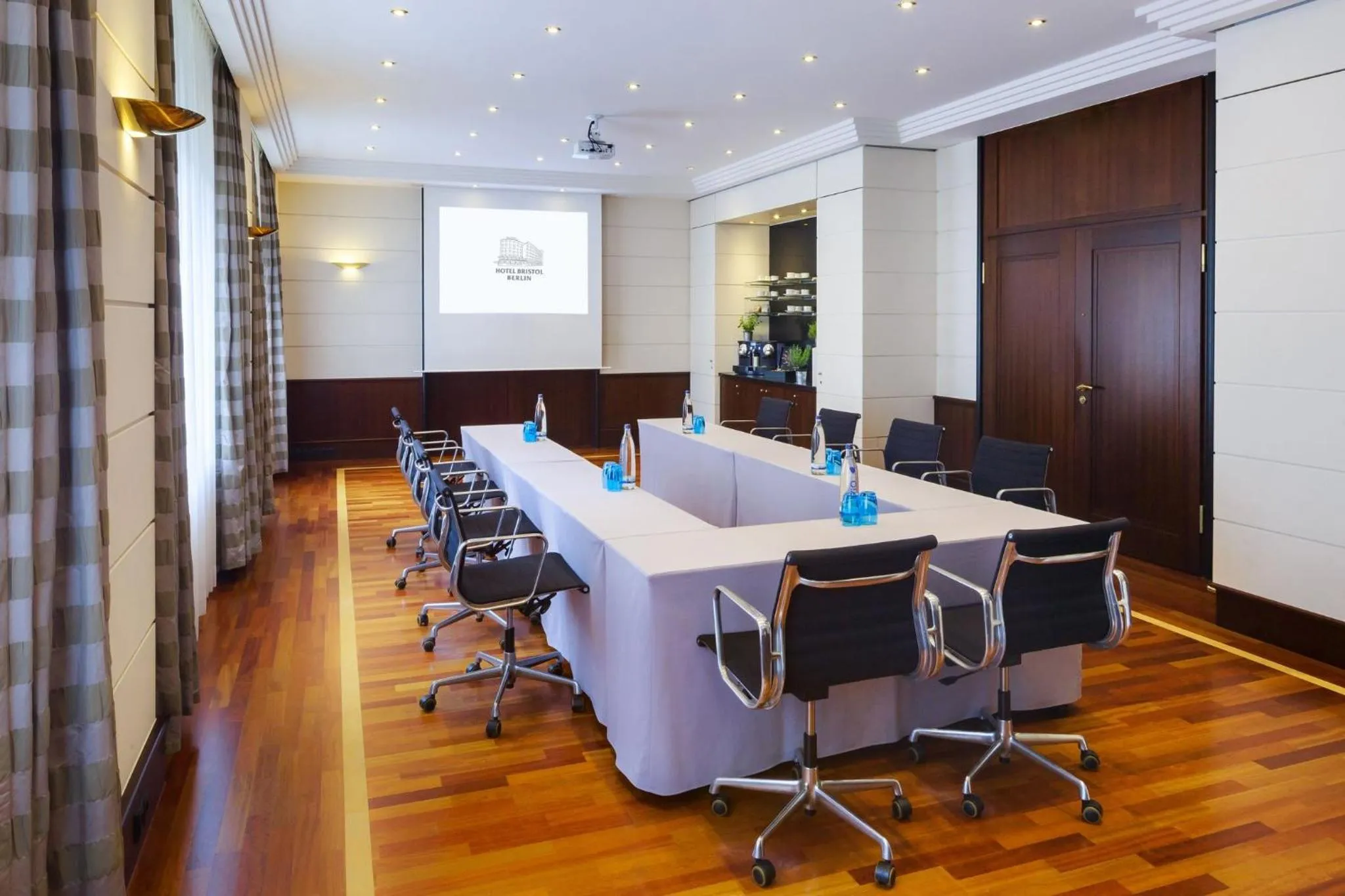 Meeting/conference room in Hotel Bristol Berlin