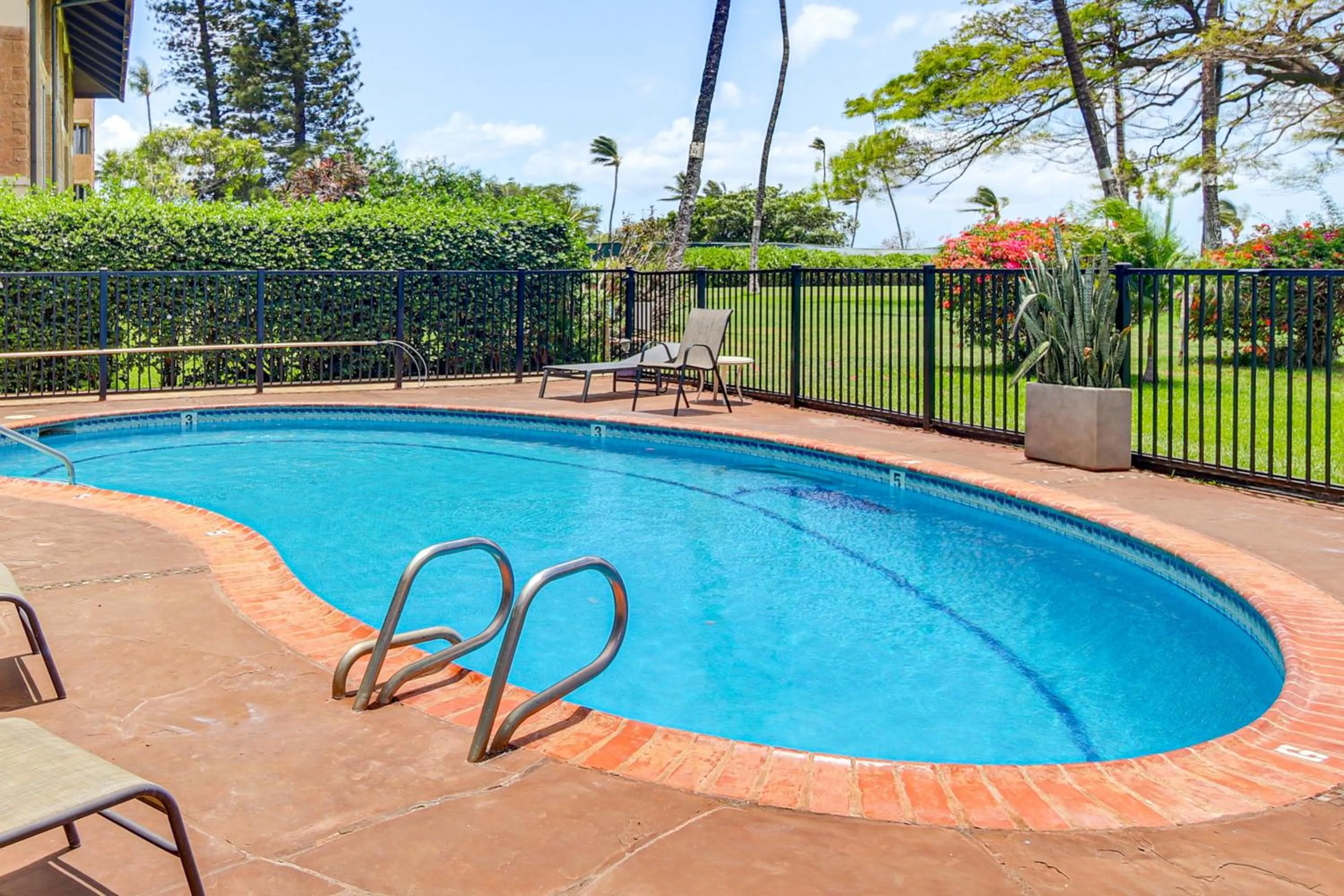 Gorgeous Oceanfront Condo with Spectacular Views!