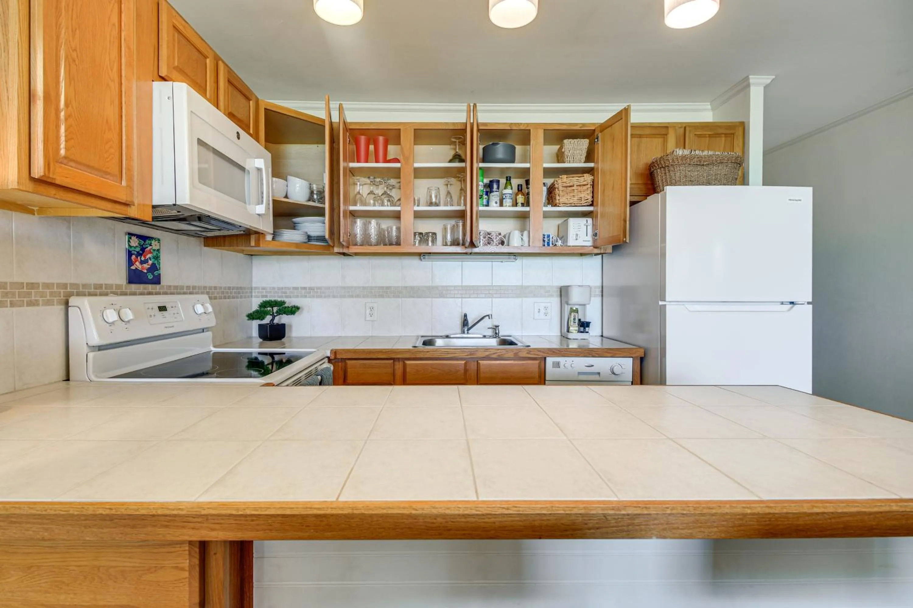 Gorgeous Oceanfront Condo with Spectacular Views!