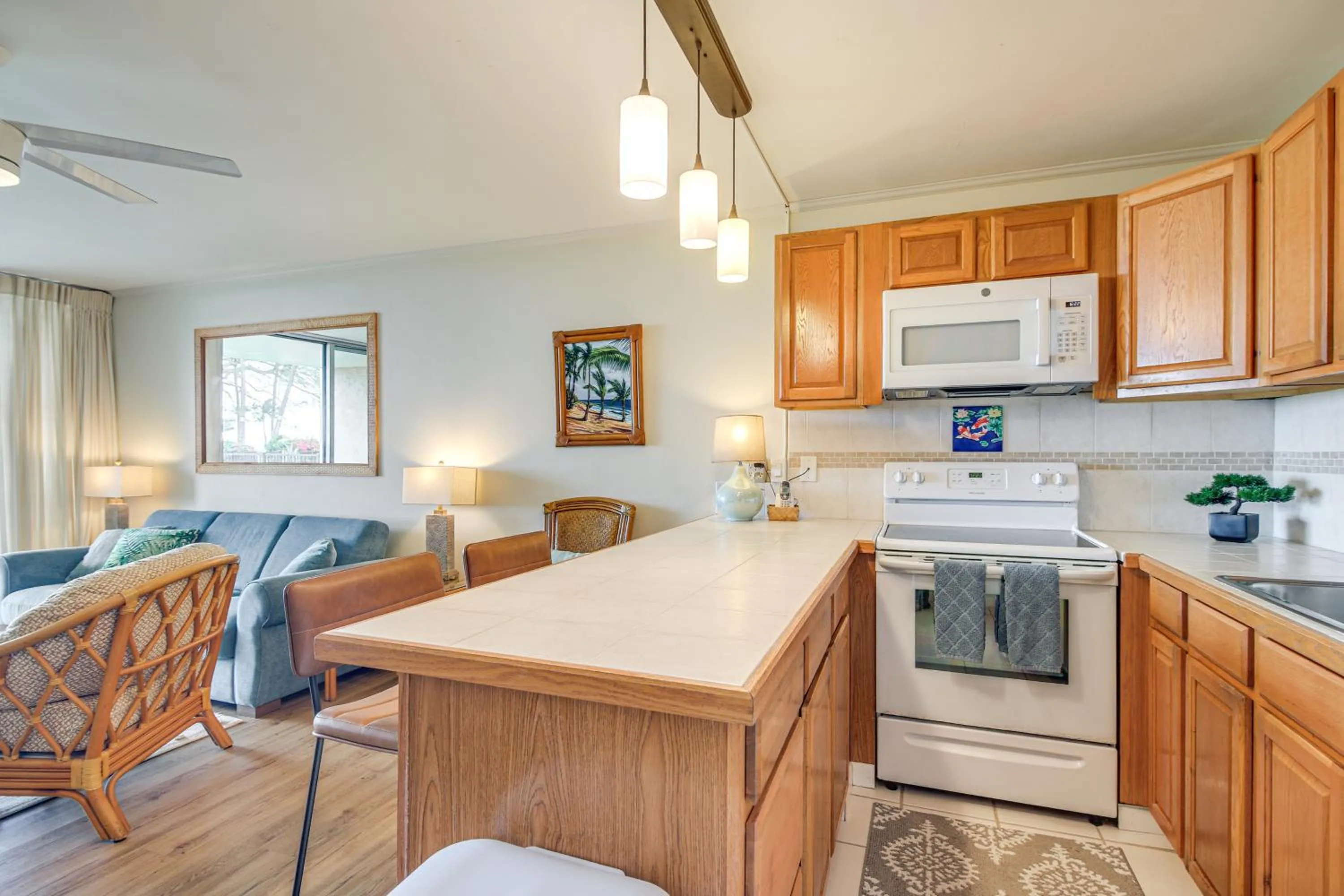 Gorgeous Oceanfront Condo with Spectacular Views!