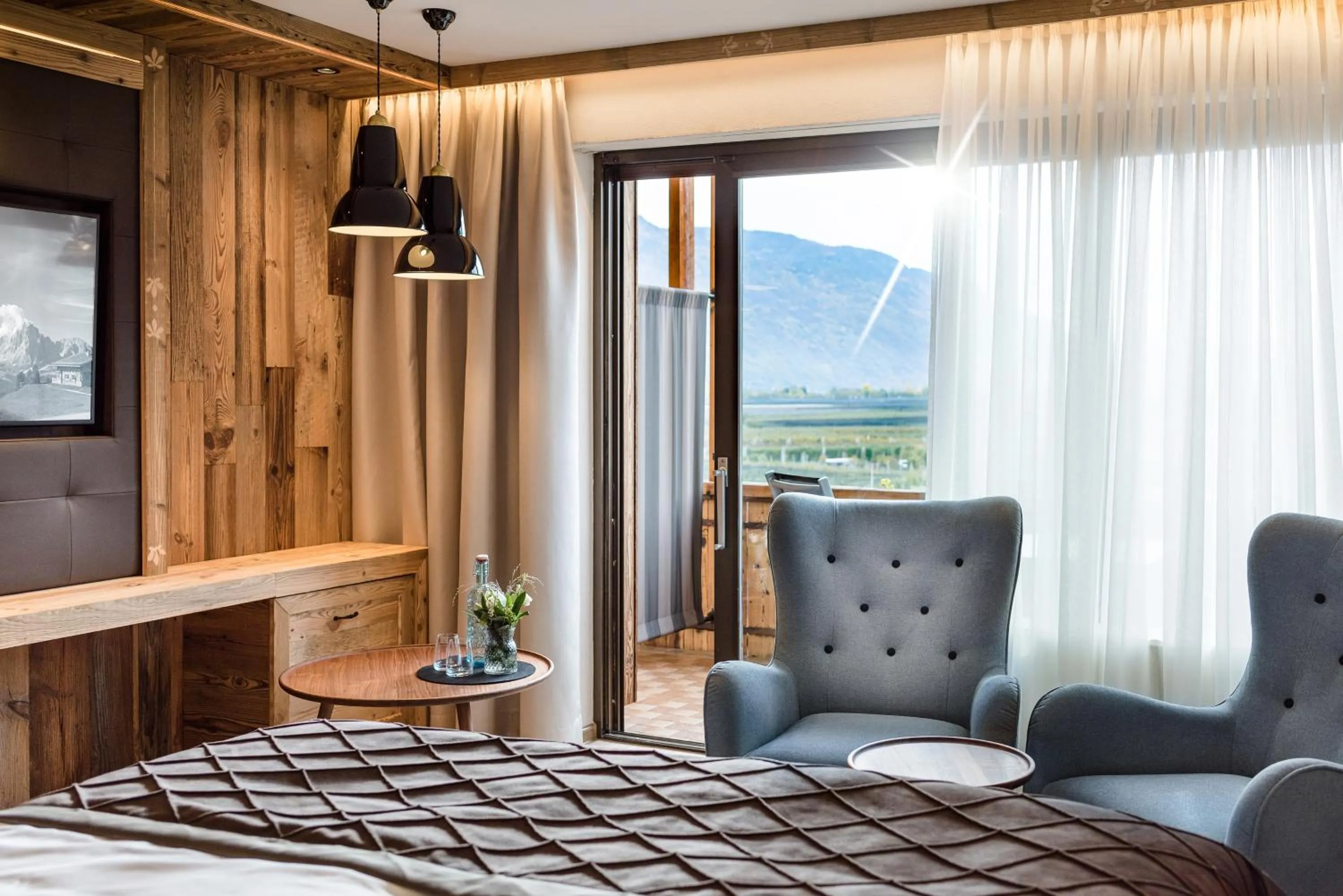 Seating area in MONDI Hotel Tscherms