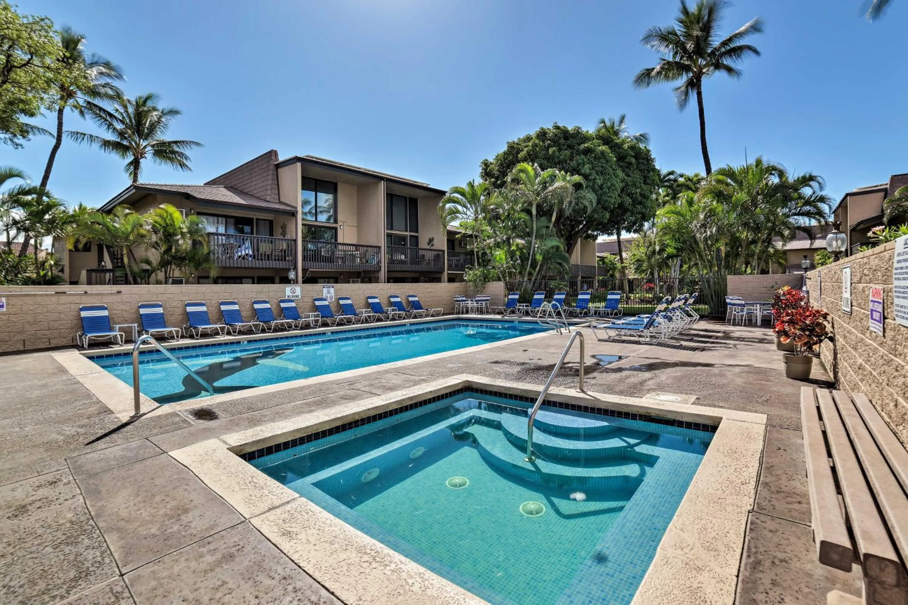 Garden View Condo with Pool - 400 Feet to Beach!