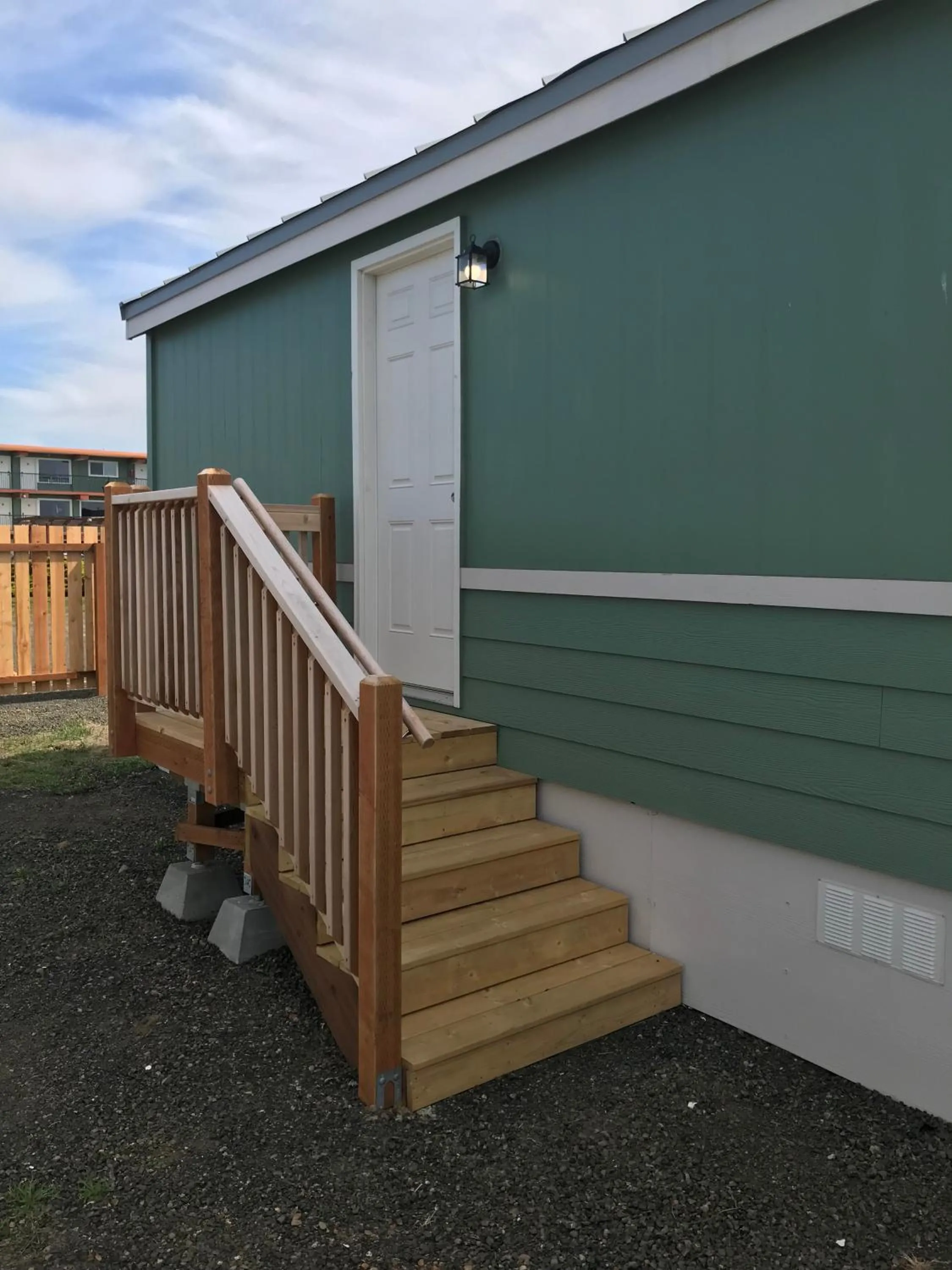 Property building in Westport Inn Cabins