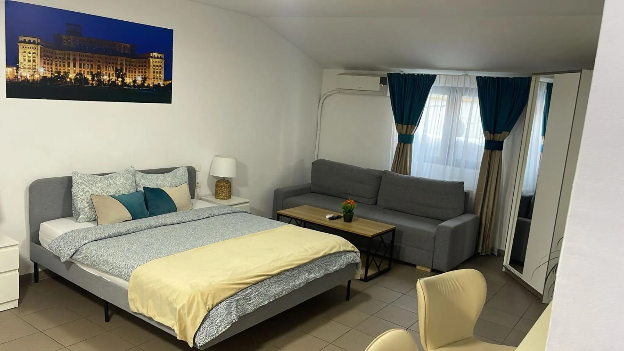 Bed in Piata Uniri Cozy Inn