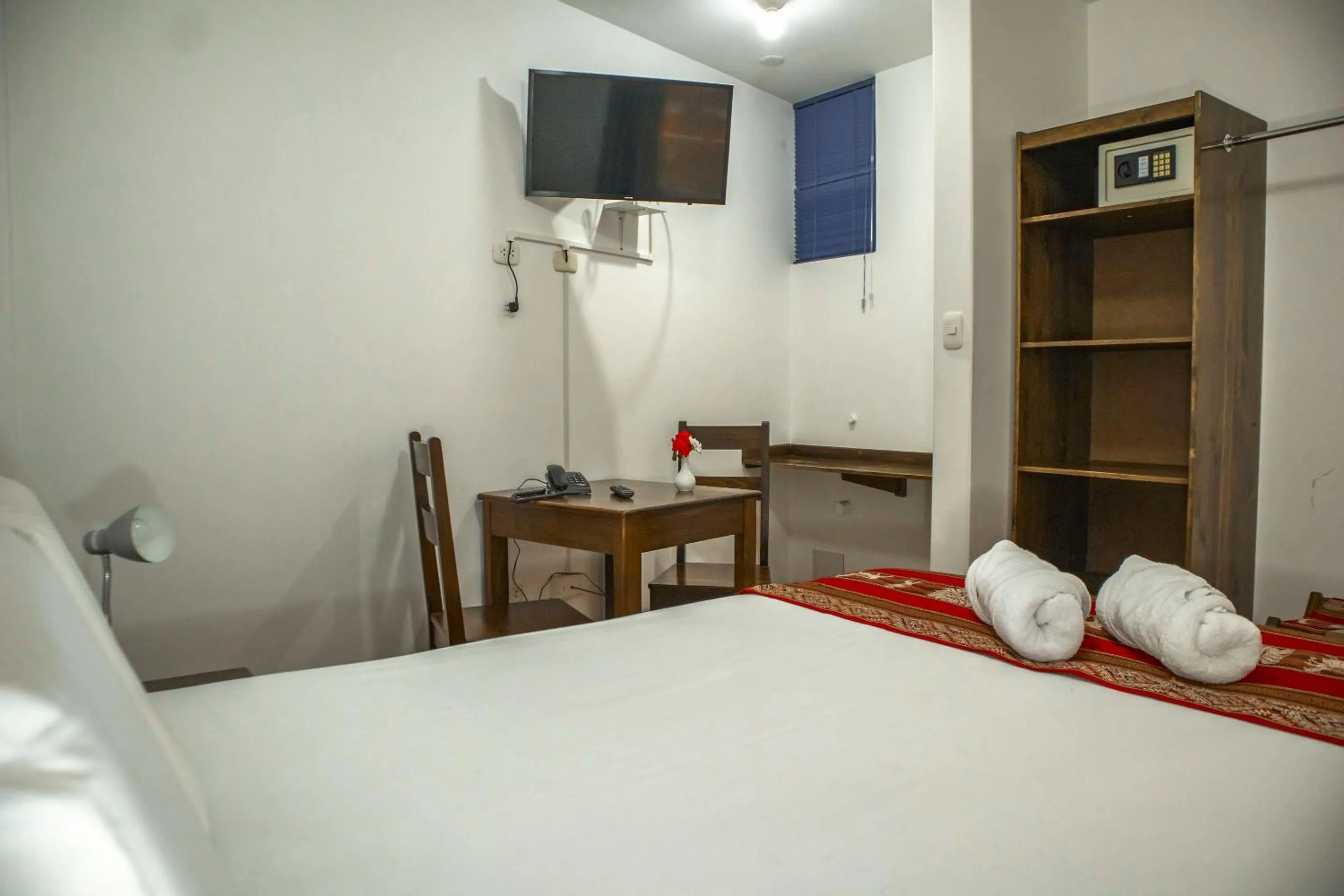 Bedroom, Bed in Hotel Del Prado Hometown