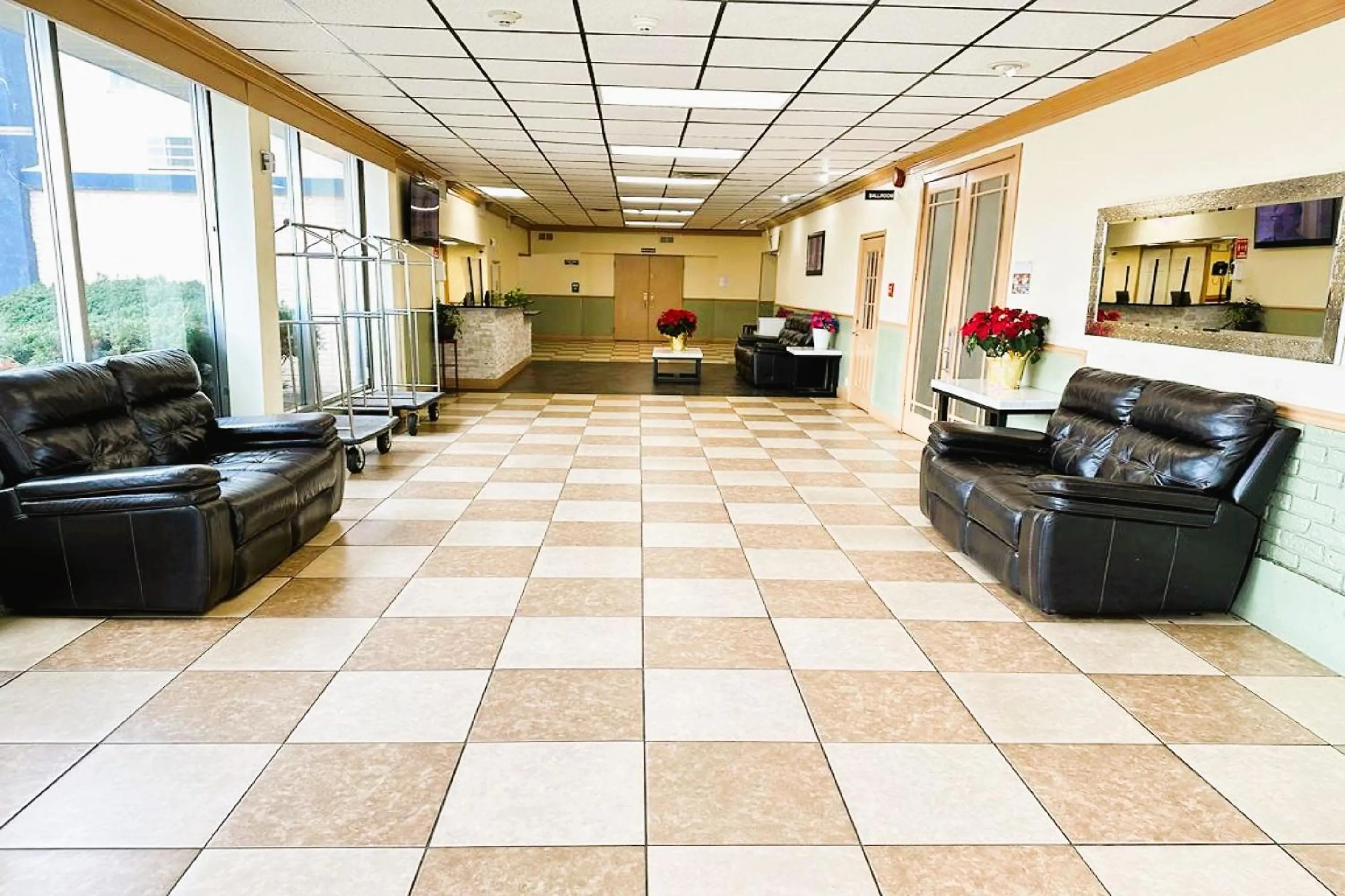 Lobby or reception in Buckeye Inn Express