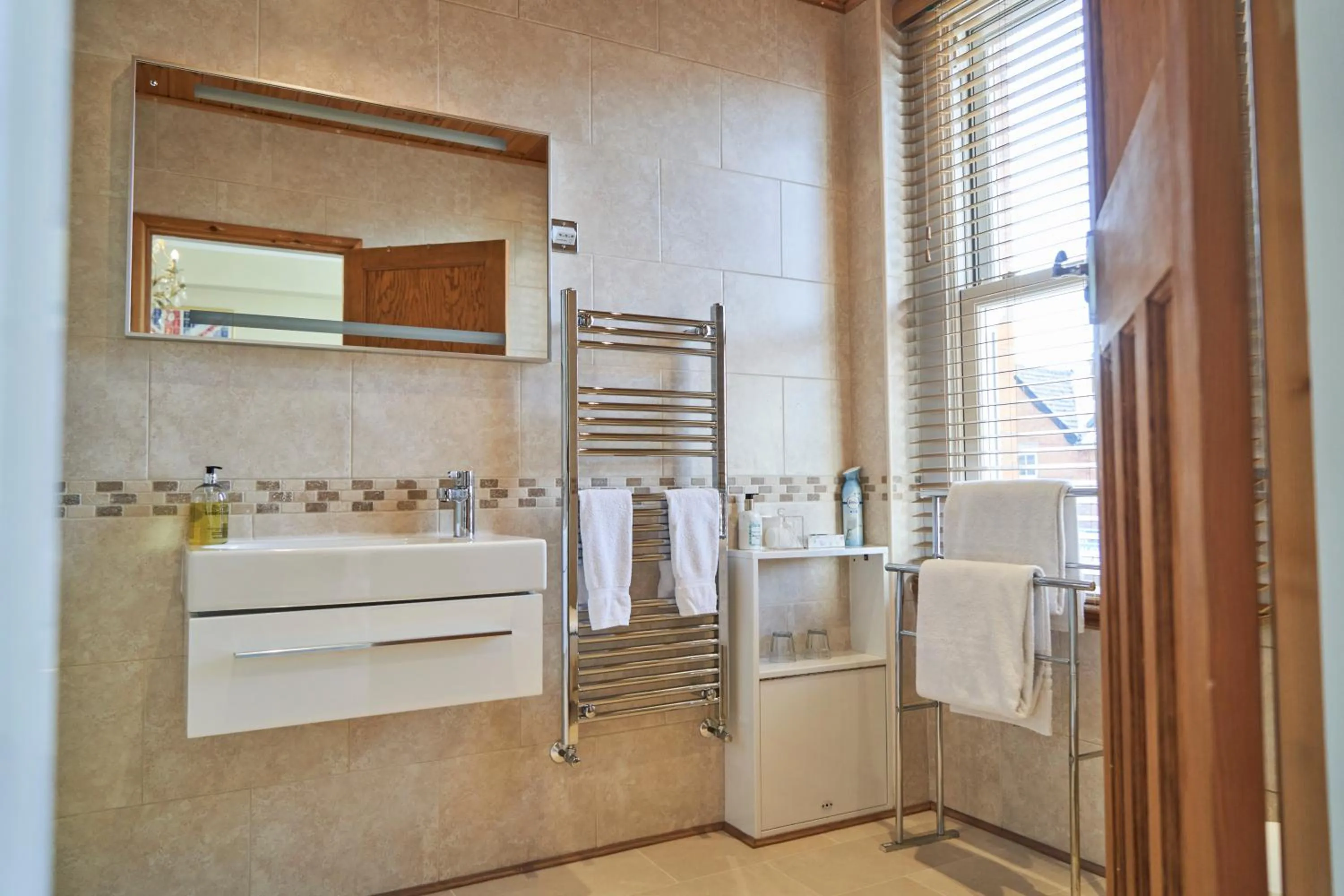 Bathroom in Quilt and Croissants Guest House