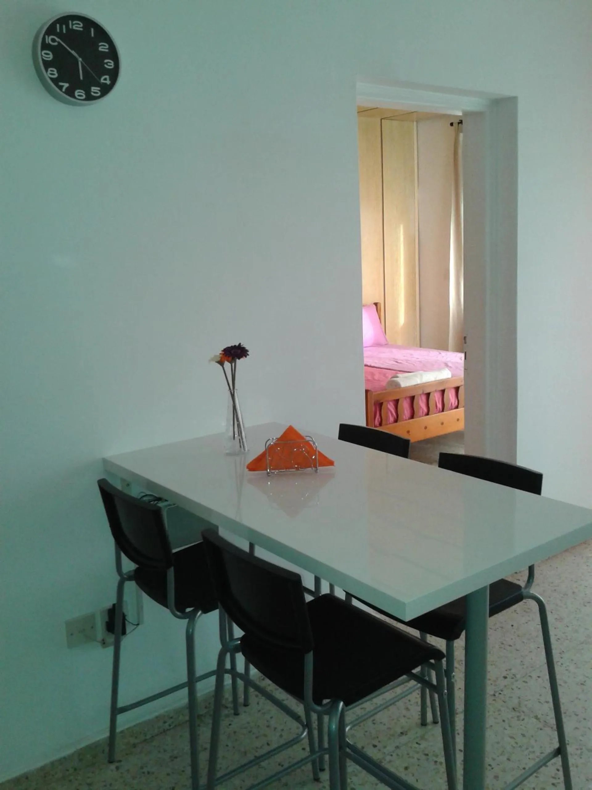 Dining area in Elenapa Holiday Apartments