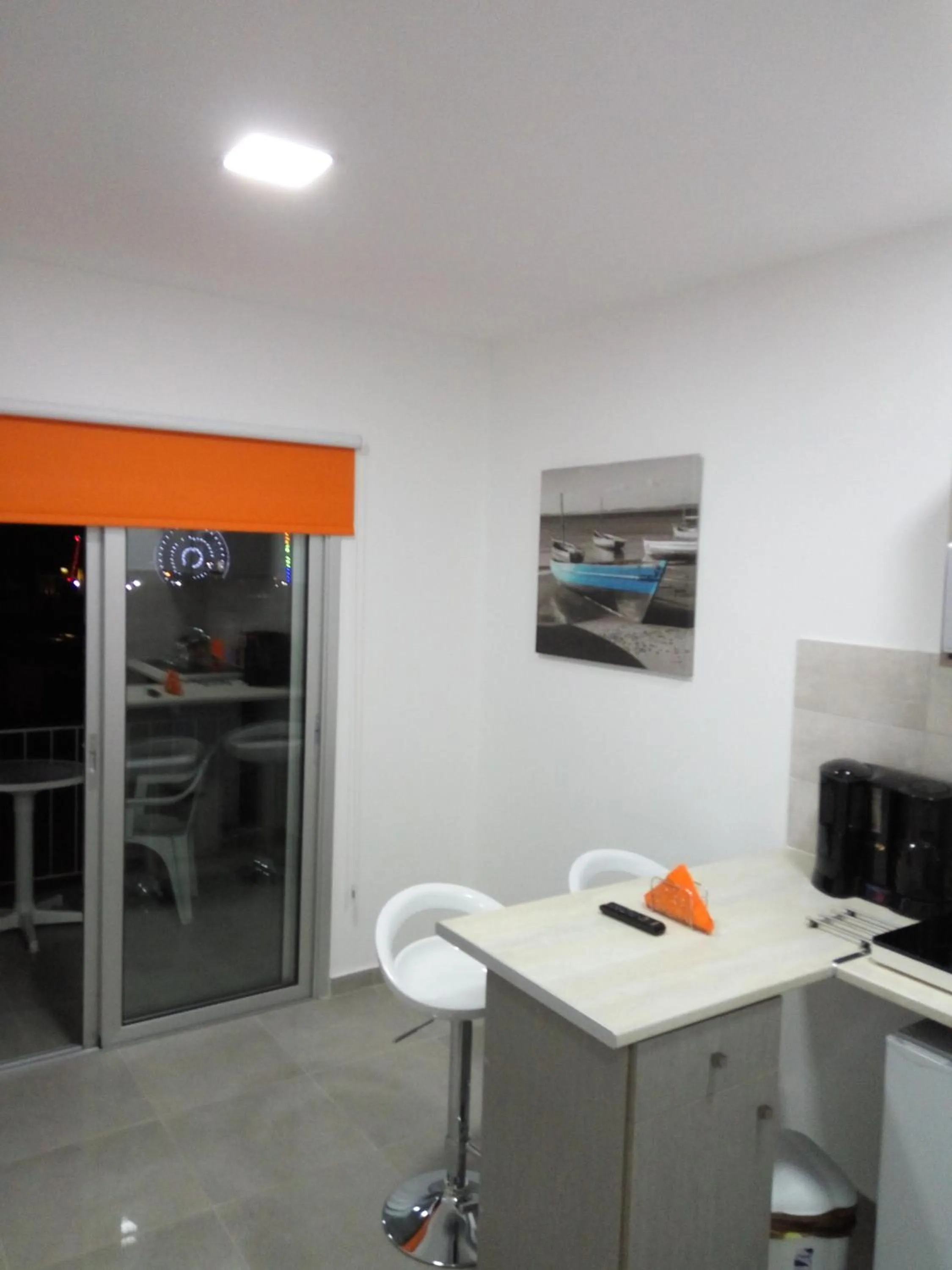 Kitchen or kitchenette in Elenapa Holiday Apartments