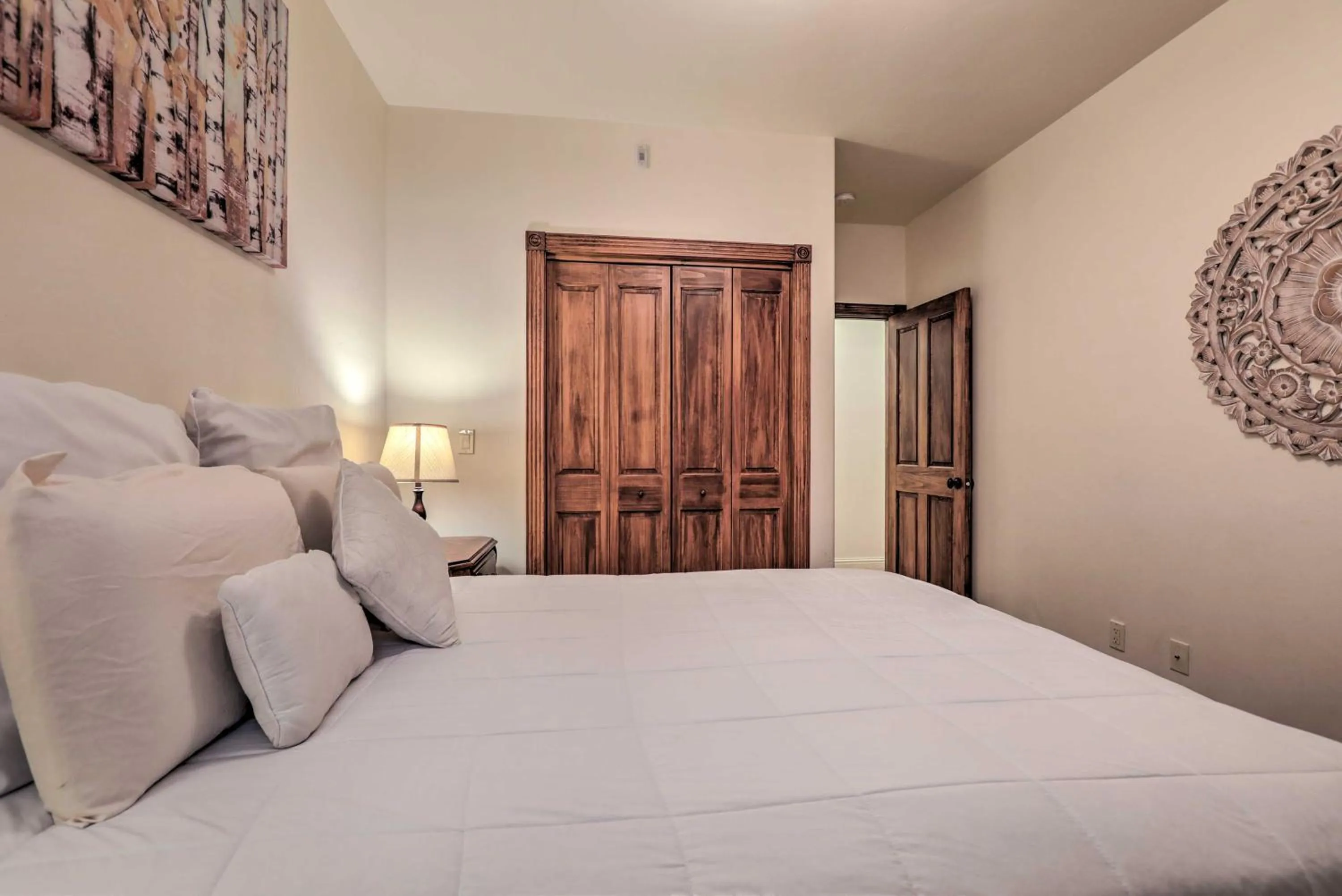 Bed in Cozy Central Glenwood Springs Condo with 2 Decks!