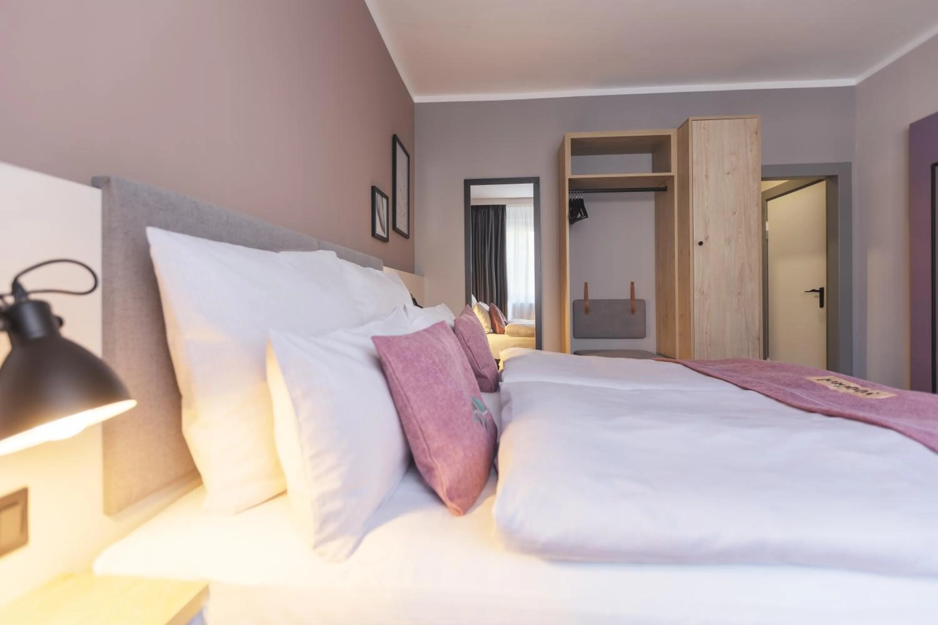 Photo of the whole room, Bed in Yggotel Spurv