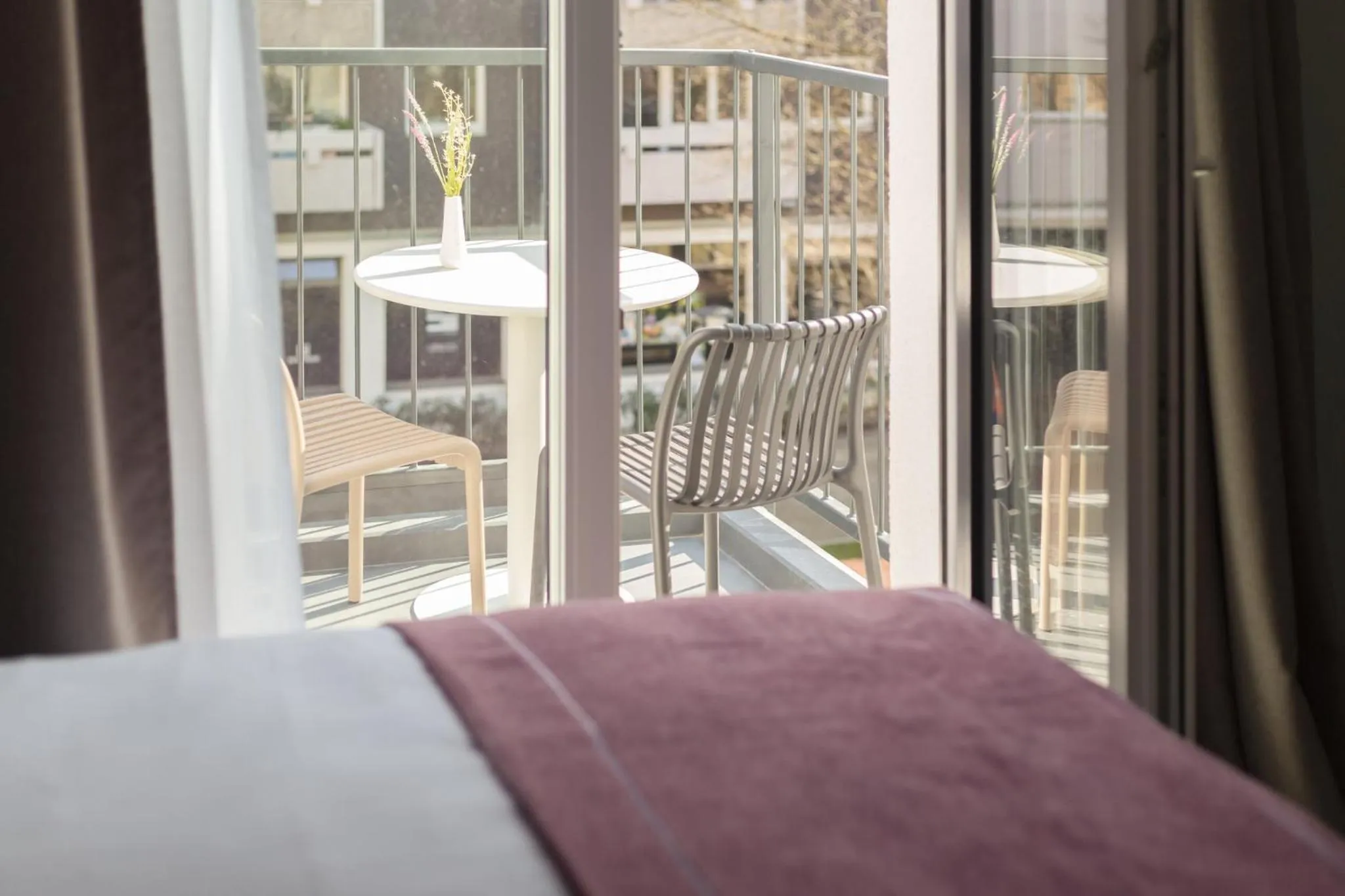 Photo of the whole room, Bed in Yggotel Ravn