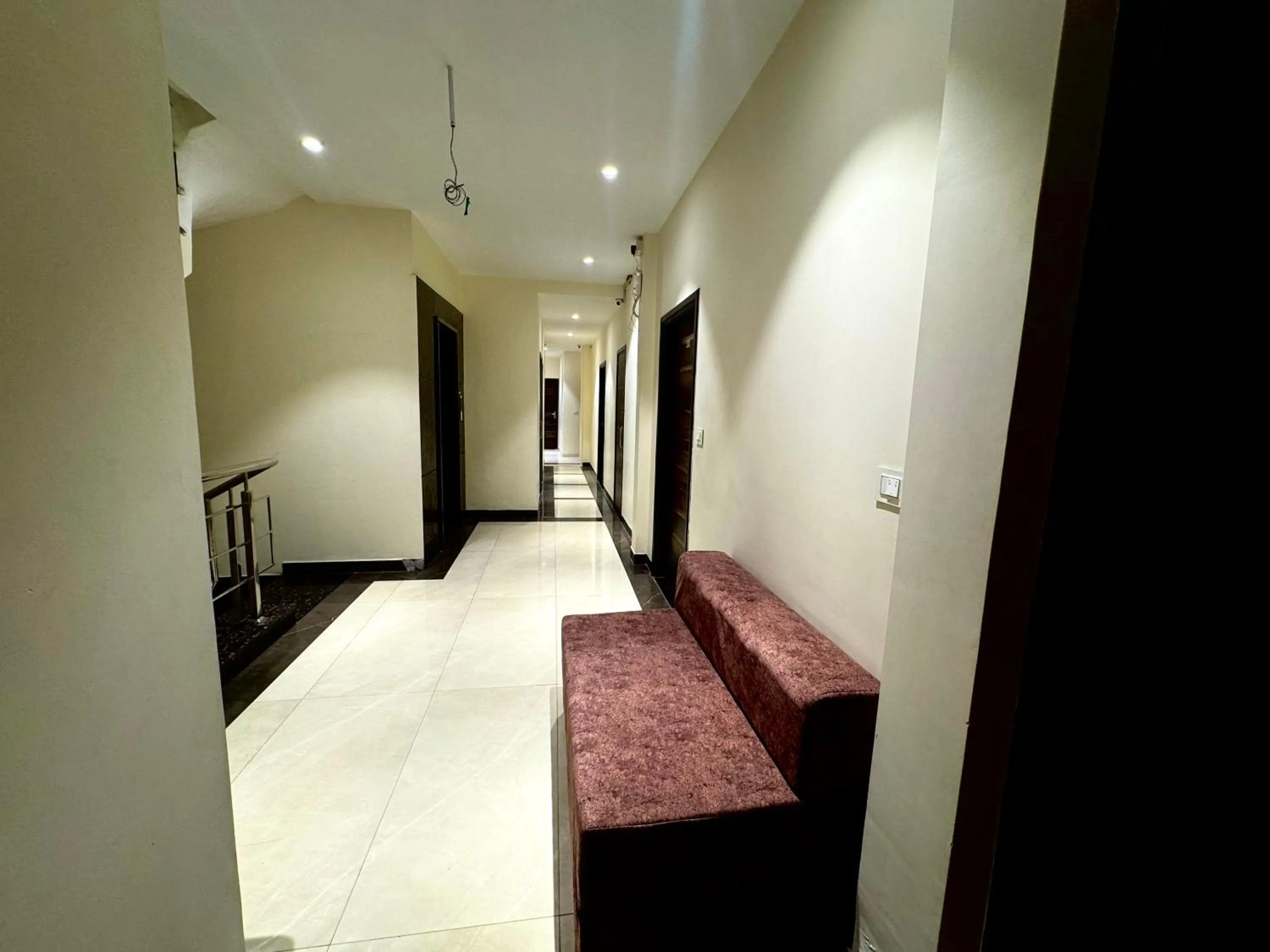 Seating area, Bed in Hotel Heaven View - 50m From Golden Temple