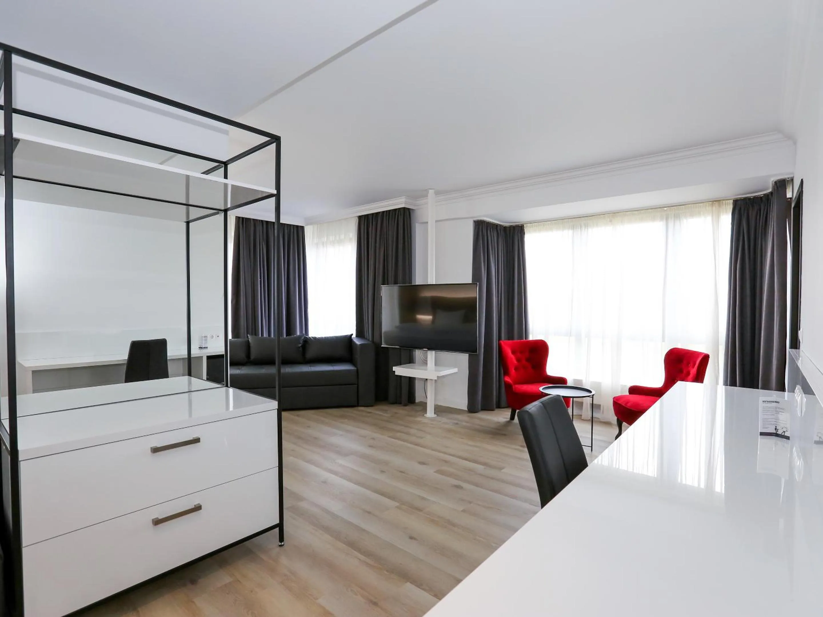 Photo of the whole room in DORMERO Hotel Meerbusch