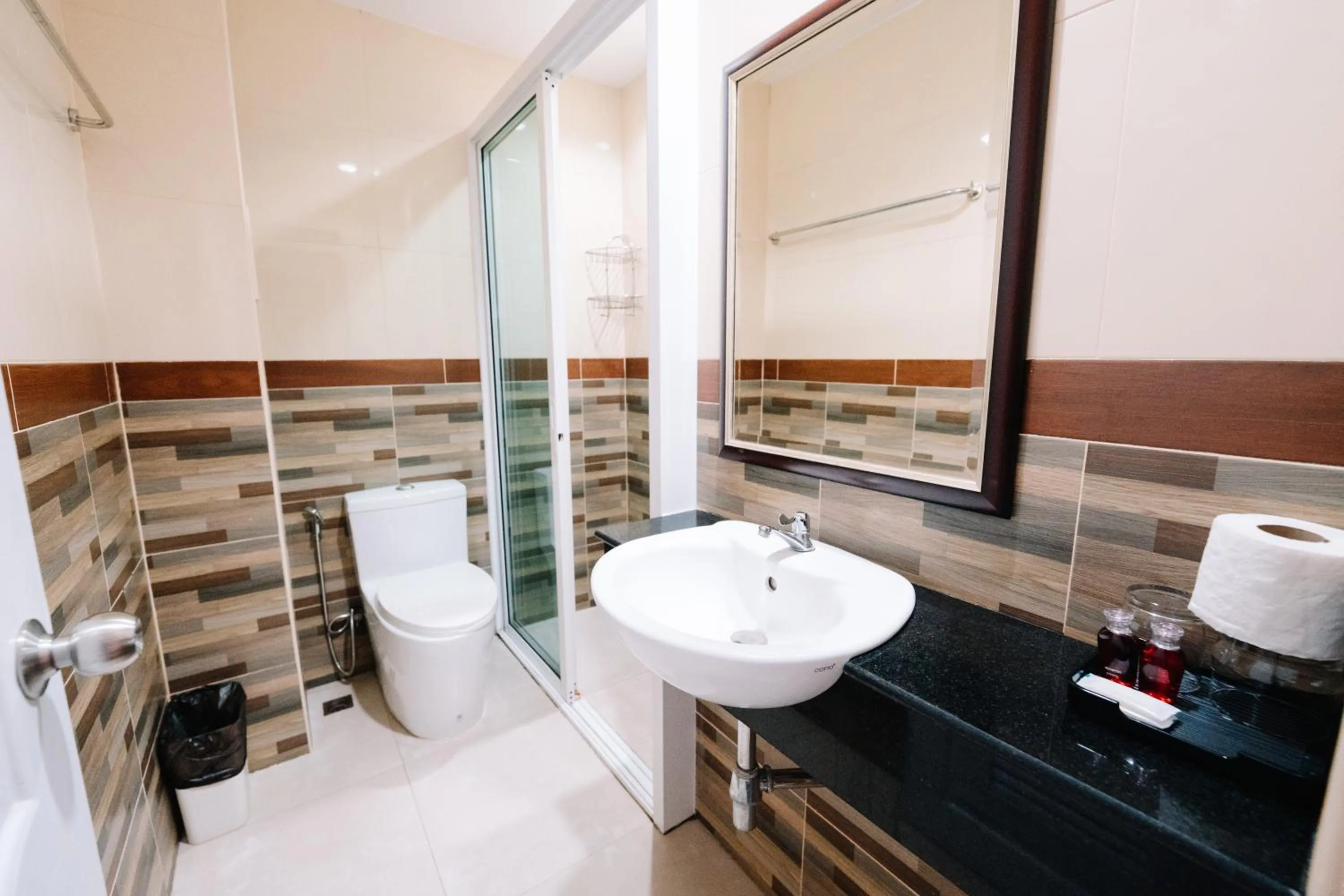 REGENTA CENTRAL RESIDENCY